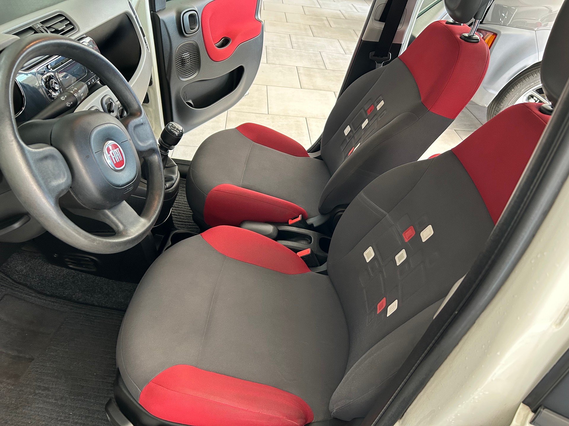 FIAT Panda 1.2 Lounge-image-6