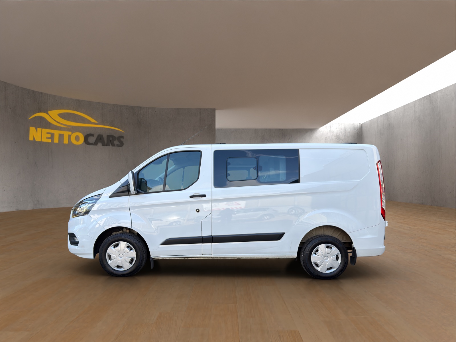 FORD Transit Custom Van 300 L1H1 DK Trend-image-4