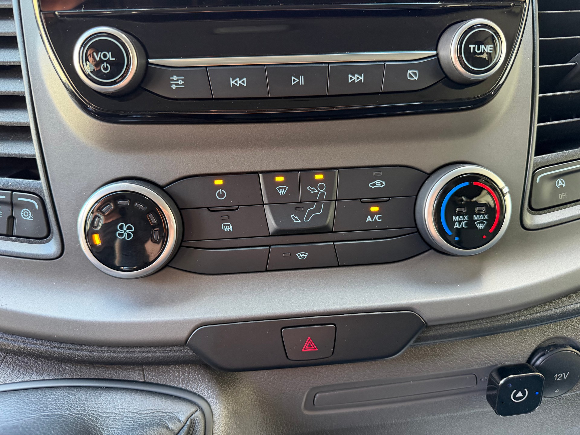 FORD Transit Custom Van 300 L1H1 DK Trend-image-13