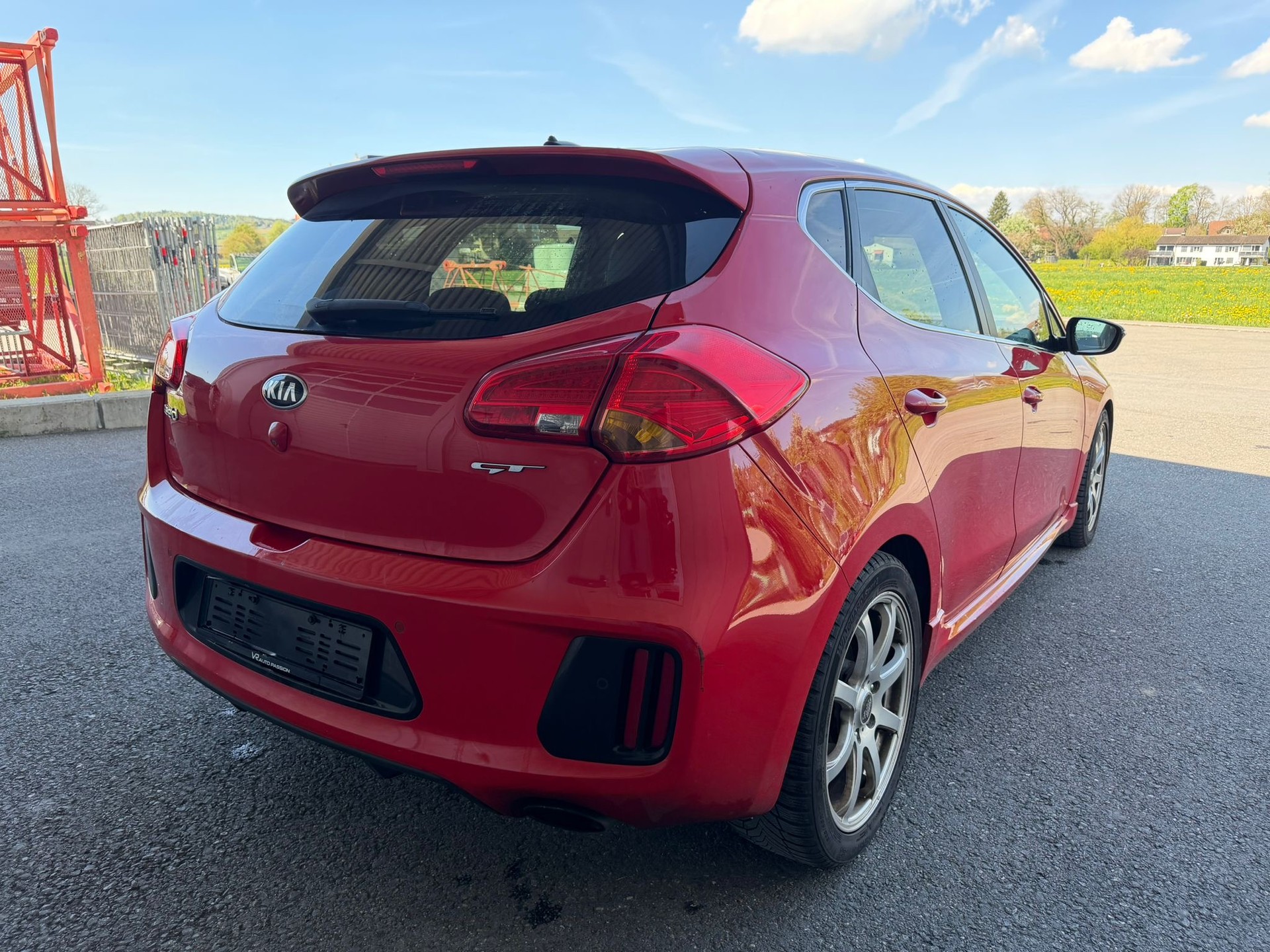 KIA Cee'd 1.6 GDi Turbo GT-showroom-element-3