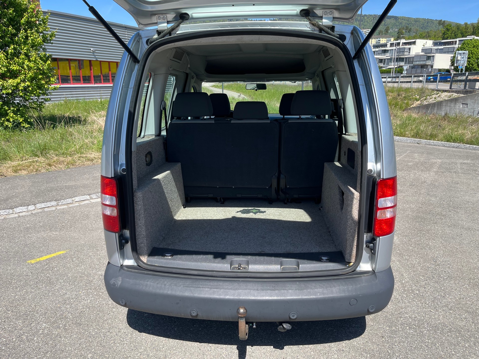 VW Caddy 1.6 TDI CR Trendline-image-10
