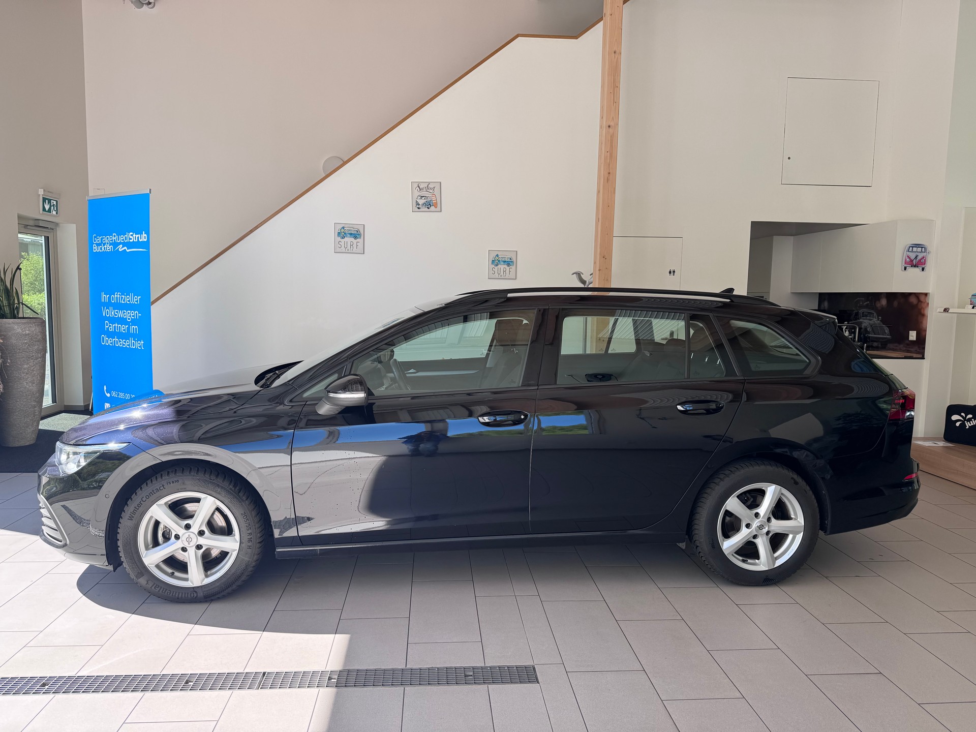 VW Golf VIII Variant 1.5 eTSI Life DSG-image-1