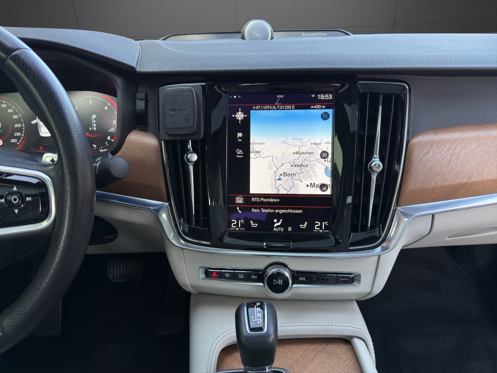 VOLVO S90 D5 AWD Inscription Geartronic Powerpulse-image-12