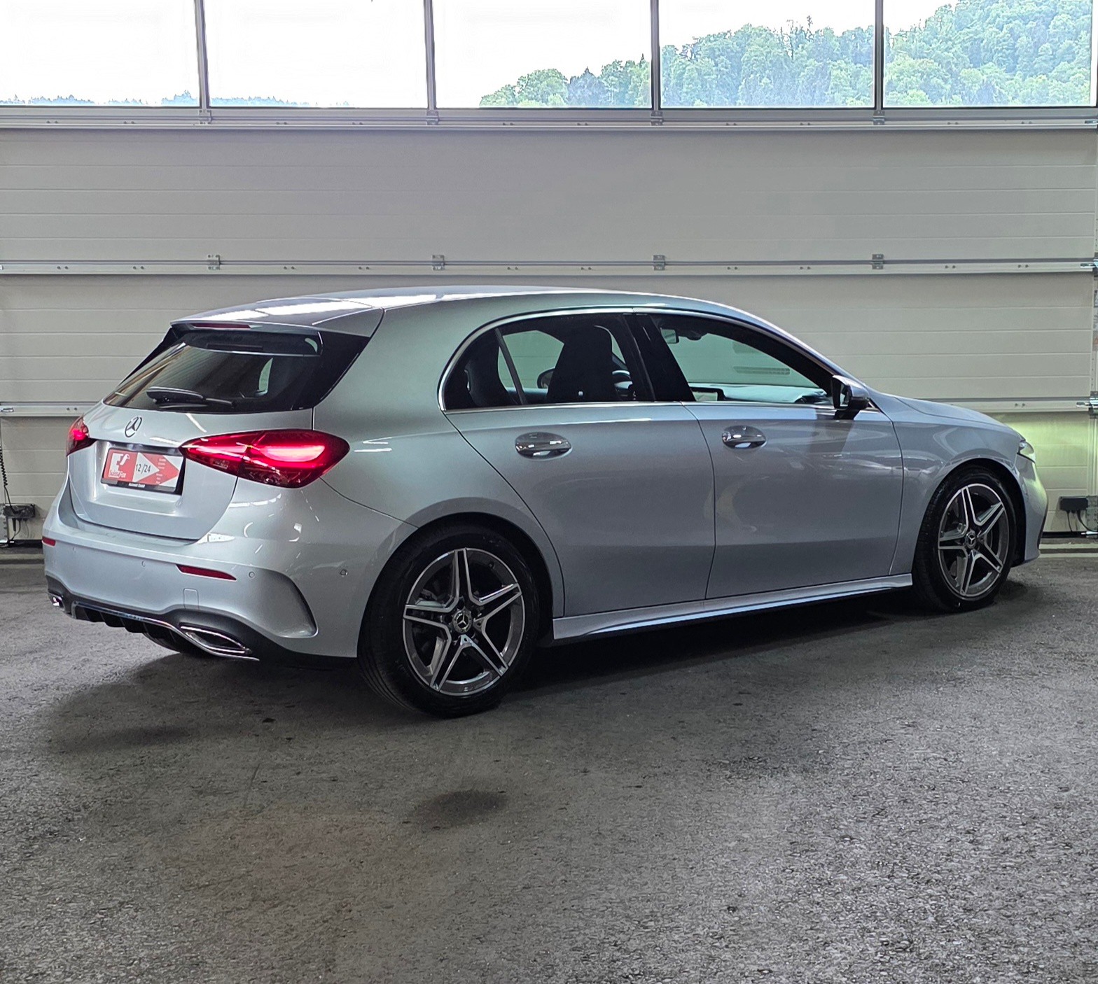MERCEDES-BENZ A 220 d 8G-DCT AMG-Line 4Matic *ACC*LaneAssist*Ambientebeleuchtung*Rückfahrkamera*Sitzheizung*-image-4
