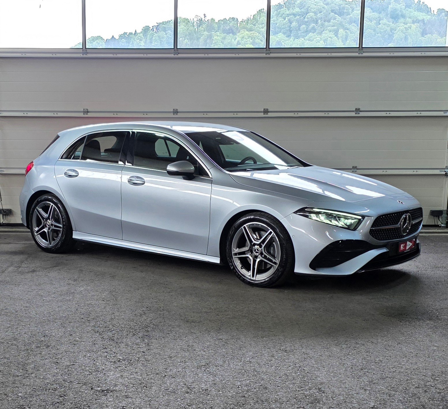 MERCEDES-BENZ A 220 d 8G-DCT AMG-Line 4Matic *ACC*LaneAssist*Ambientebeleuchtung*Rückfahrkamera*Sitzheizung*-image-6