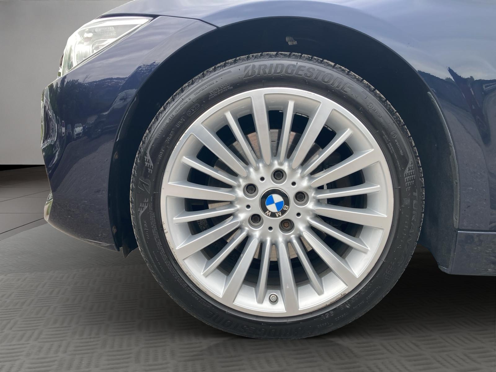 BMW 430i xDrive Cabrio-image-17