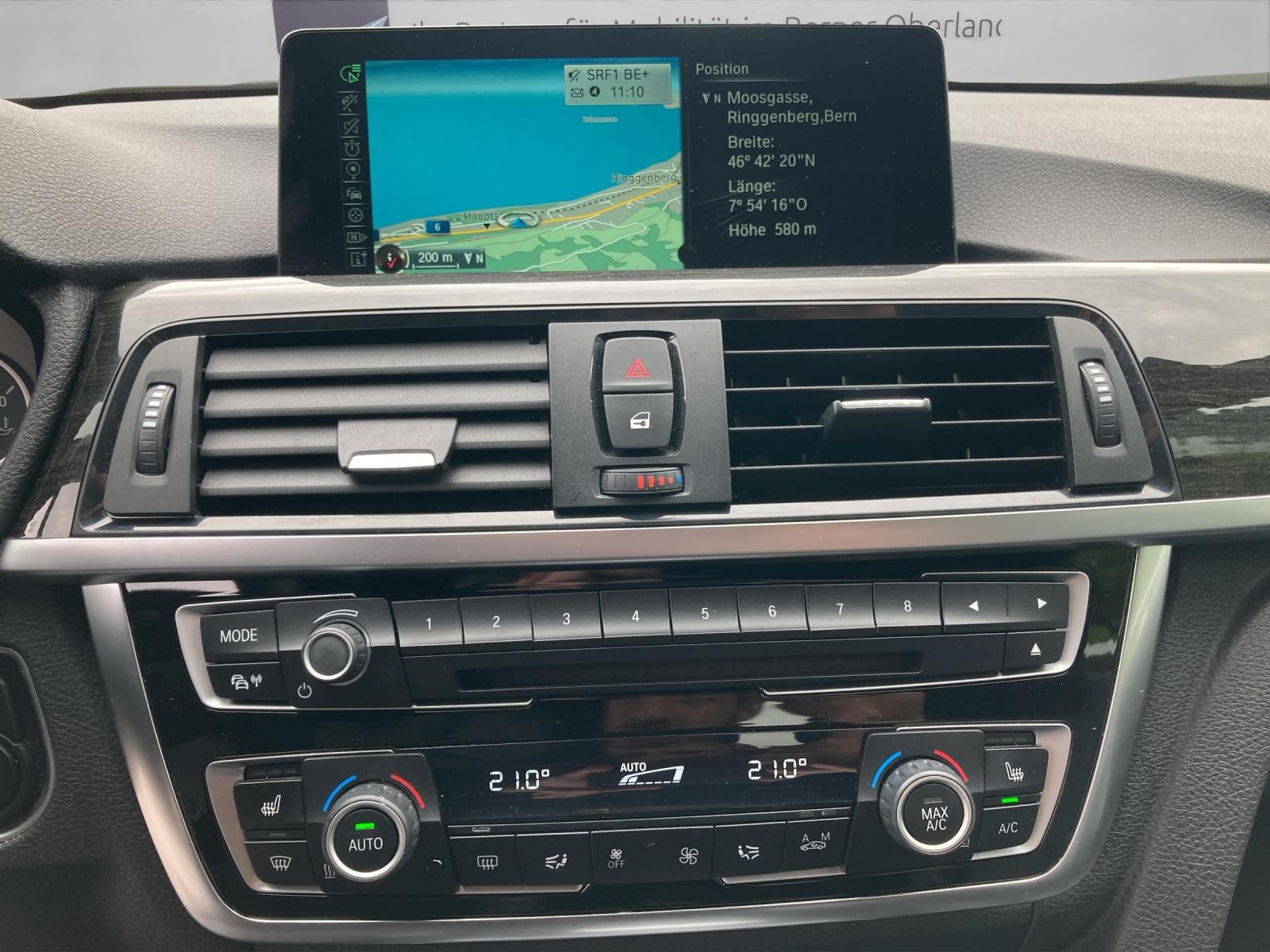 BMW 430i xDrive Cabrio-image-14