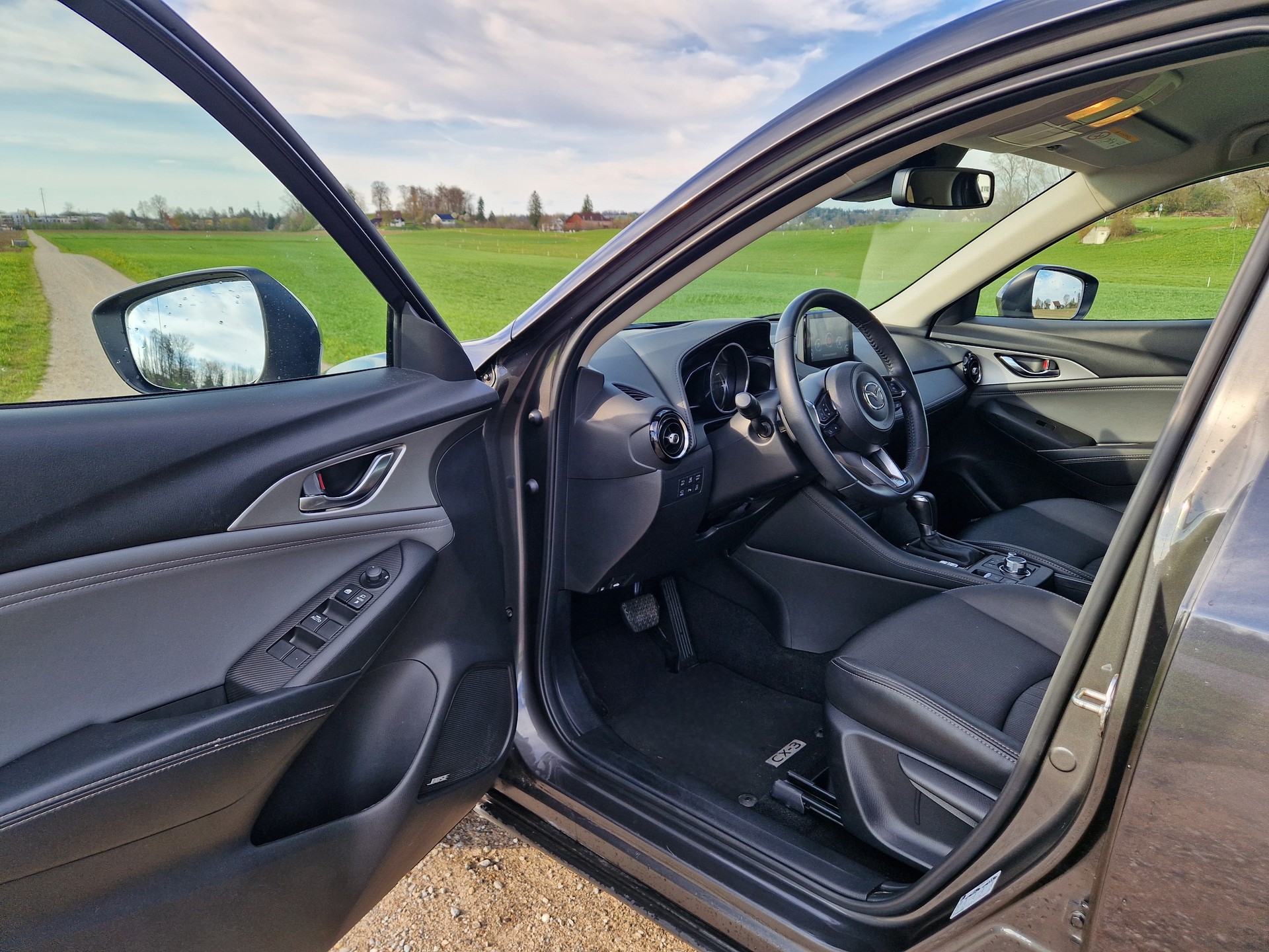 MAZDA 2.0 Skyactive-G 121 Revolution FWD Automat-image-4