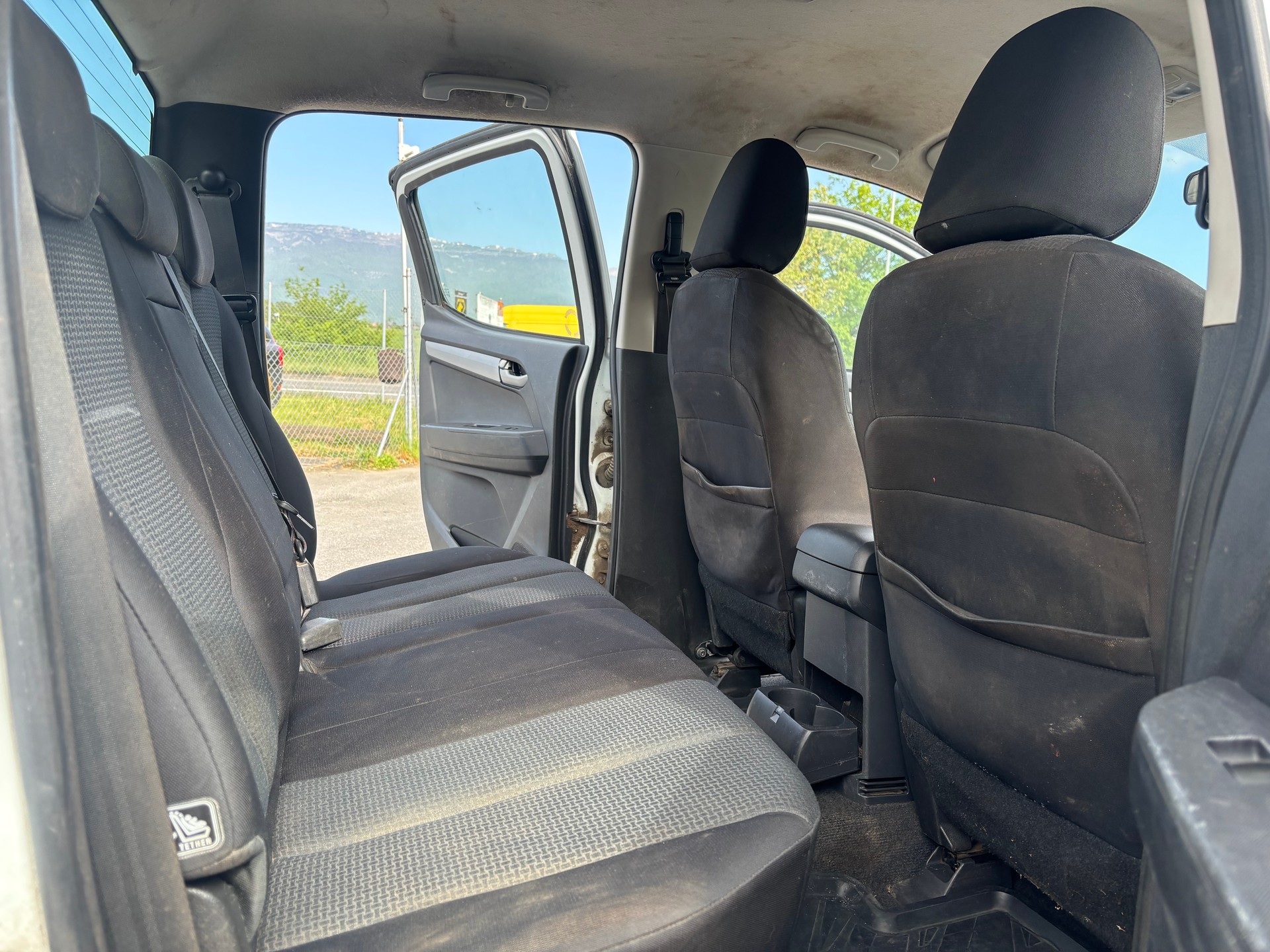 ISUZU D-MAX 2.5 Crew Cab Planet 4x4-image-12
