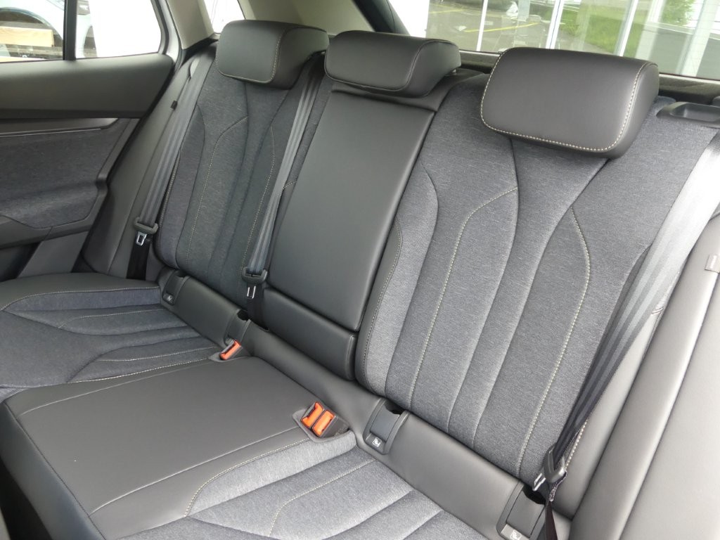 SKODA Elroq 85x 4x4-image-11