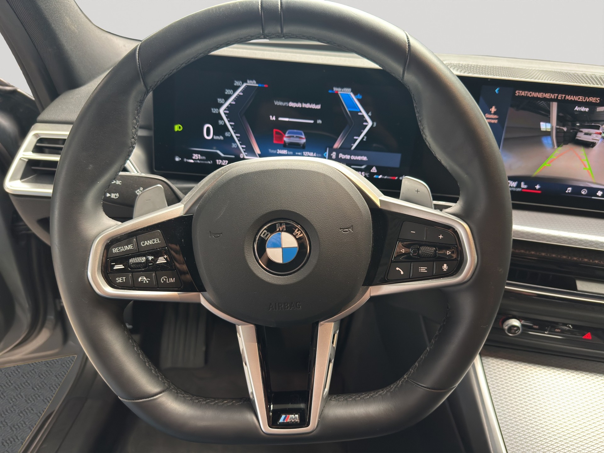 BMW 320d xDrive M Sport Steptronic-image-10