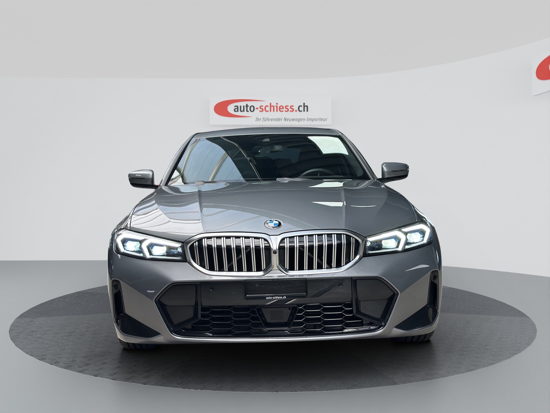 BMW 320d xDrive M Sport Steptronic-image-1