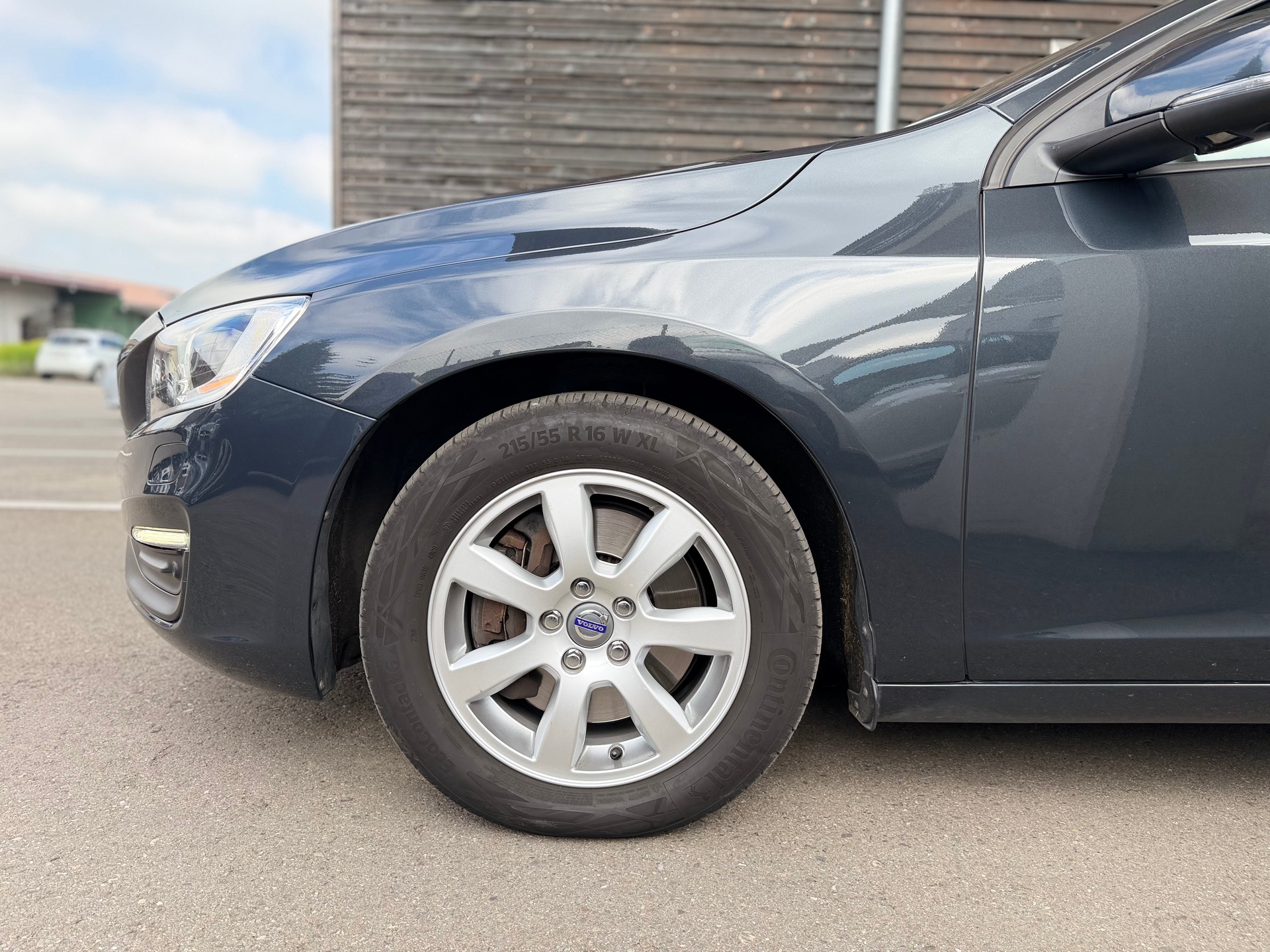 VOLVO V60 D4 AWD Family Edition Geartronic-image-6