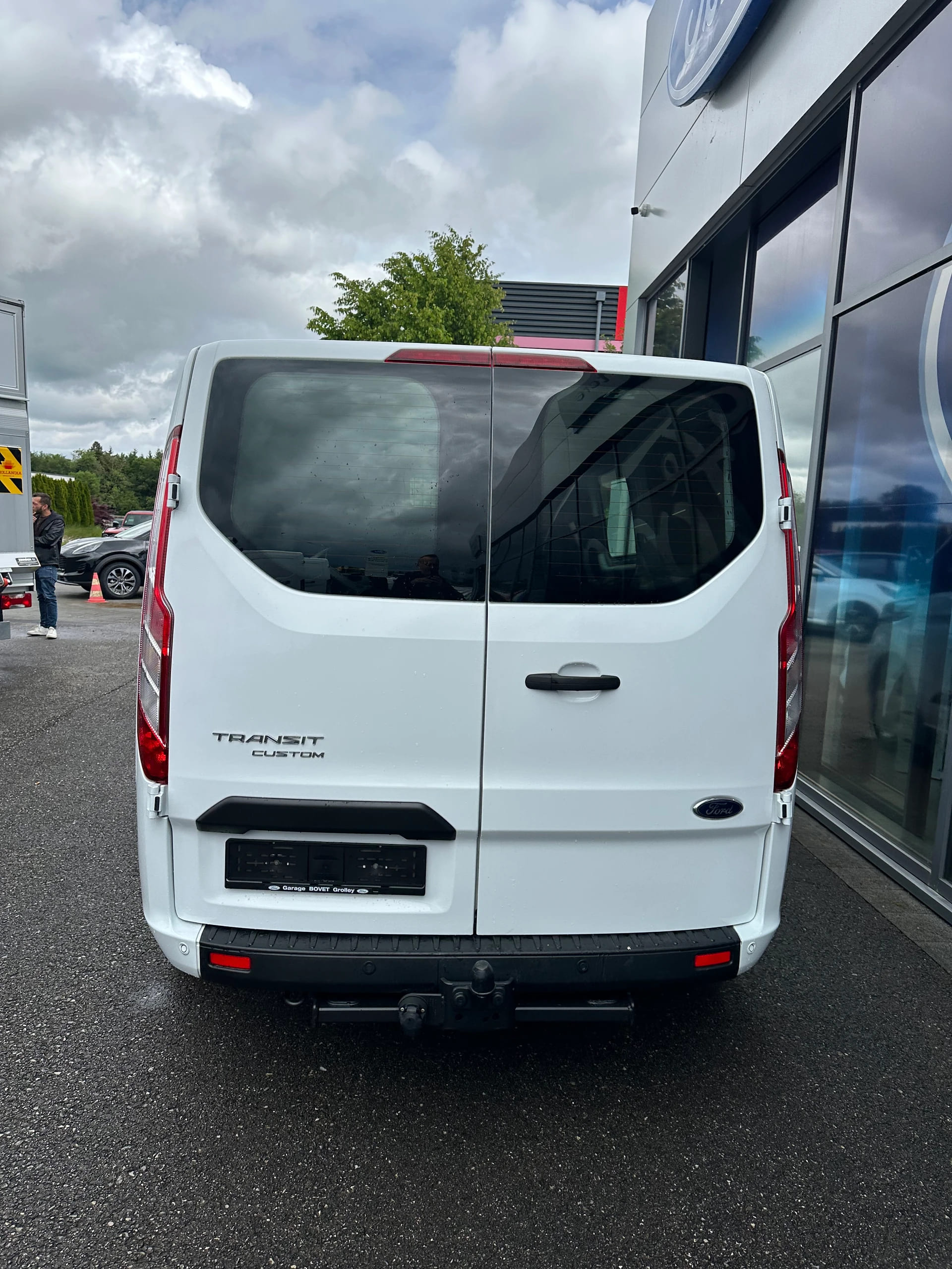 FORD Transit Custom Van 340 L2 2.0 TDCi 130 Trend-image-4