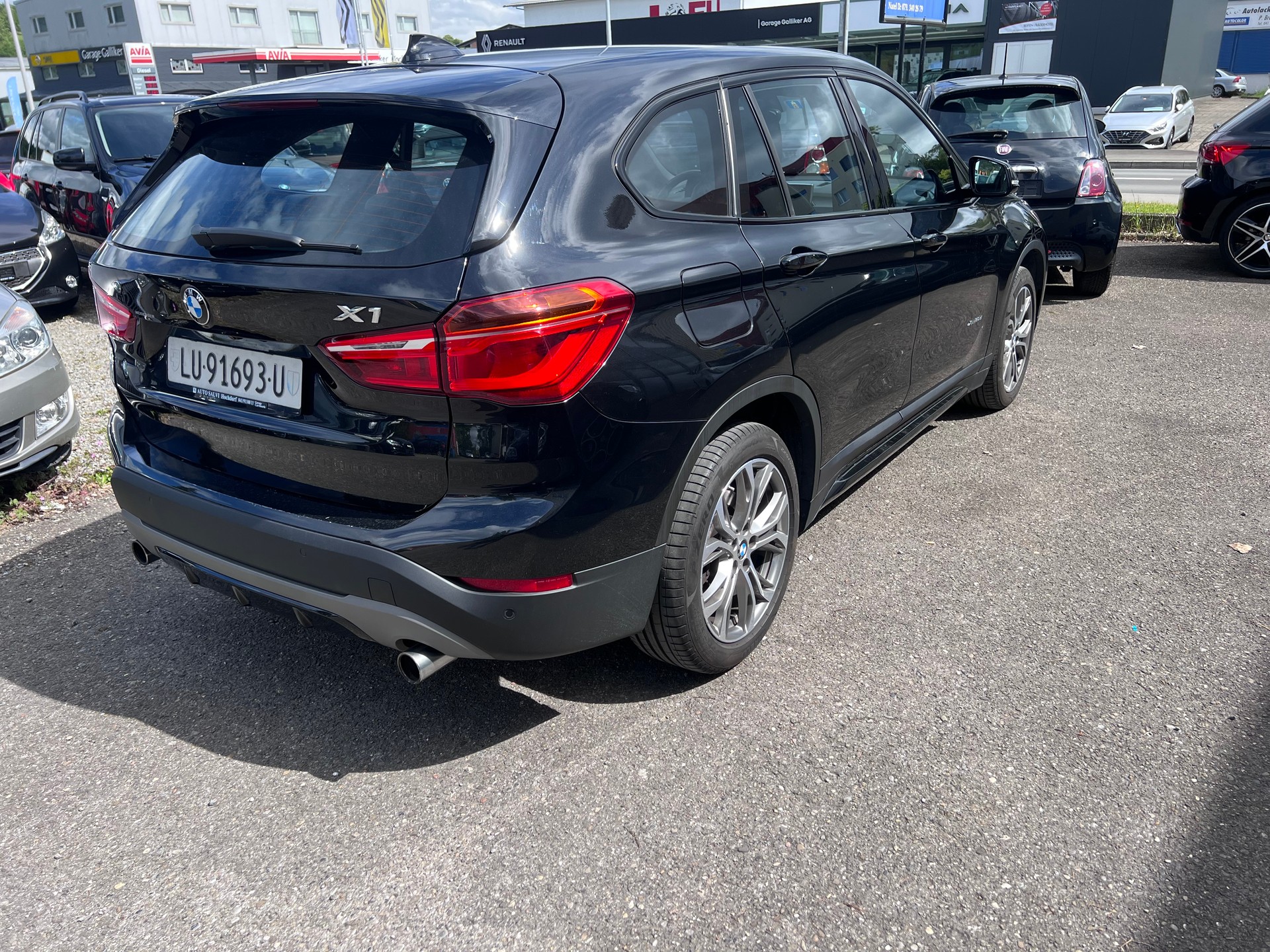 BMW X1 xDrive 20d Sport Line Steptronic-image-5