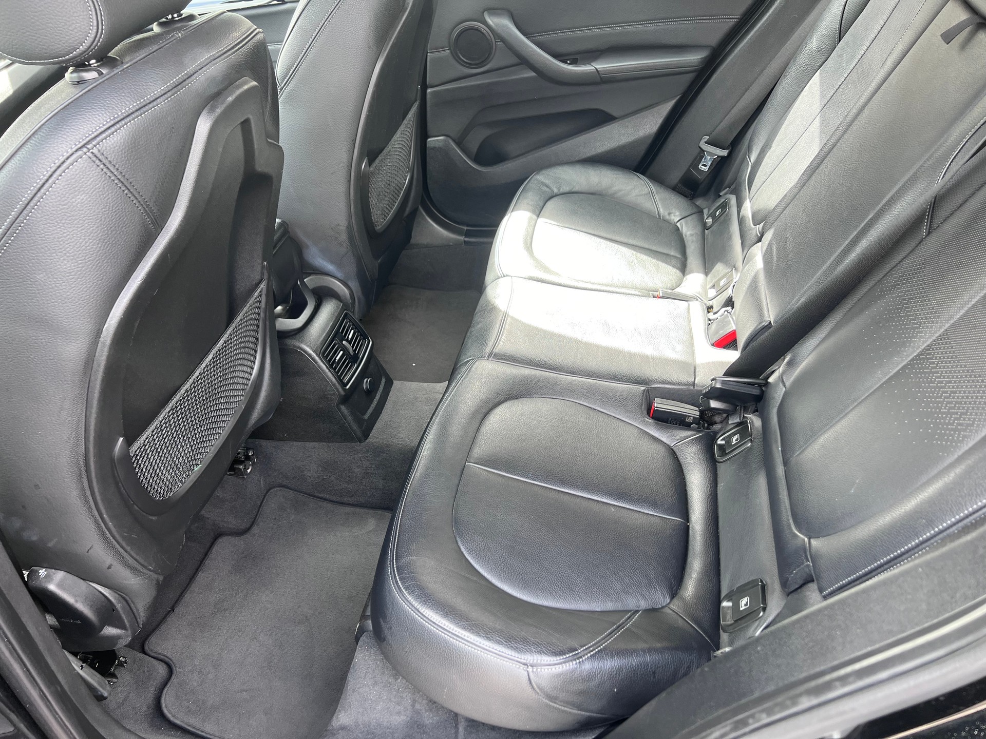 BMW X1 xDrive 20d Sport Line Steptronic-image-11