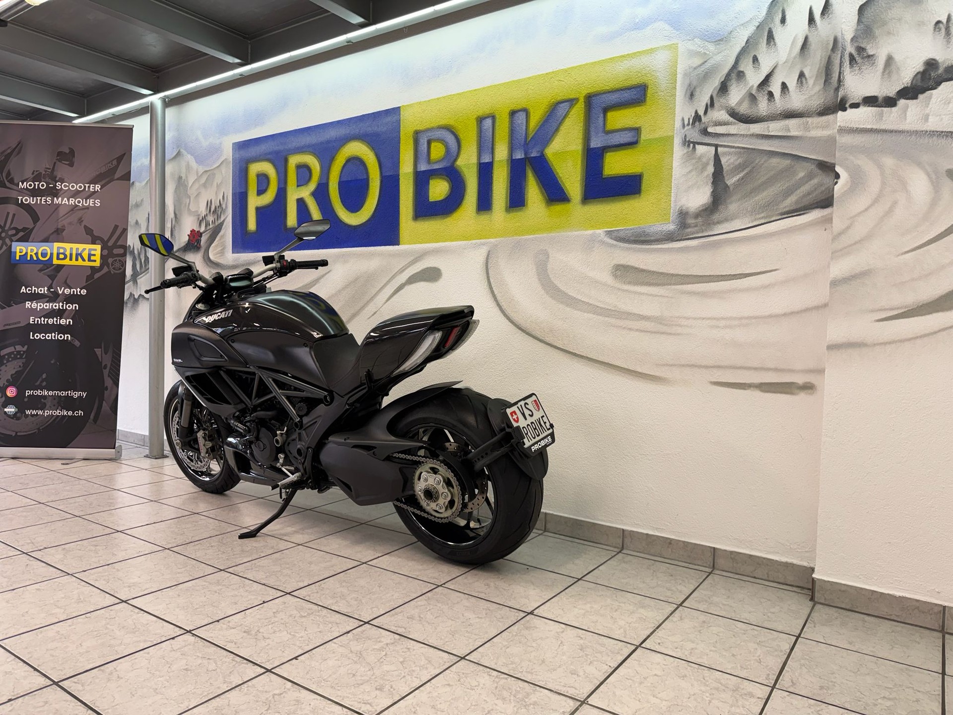 DUCATI Diavel 1200 Carbon-showroom-element-3