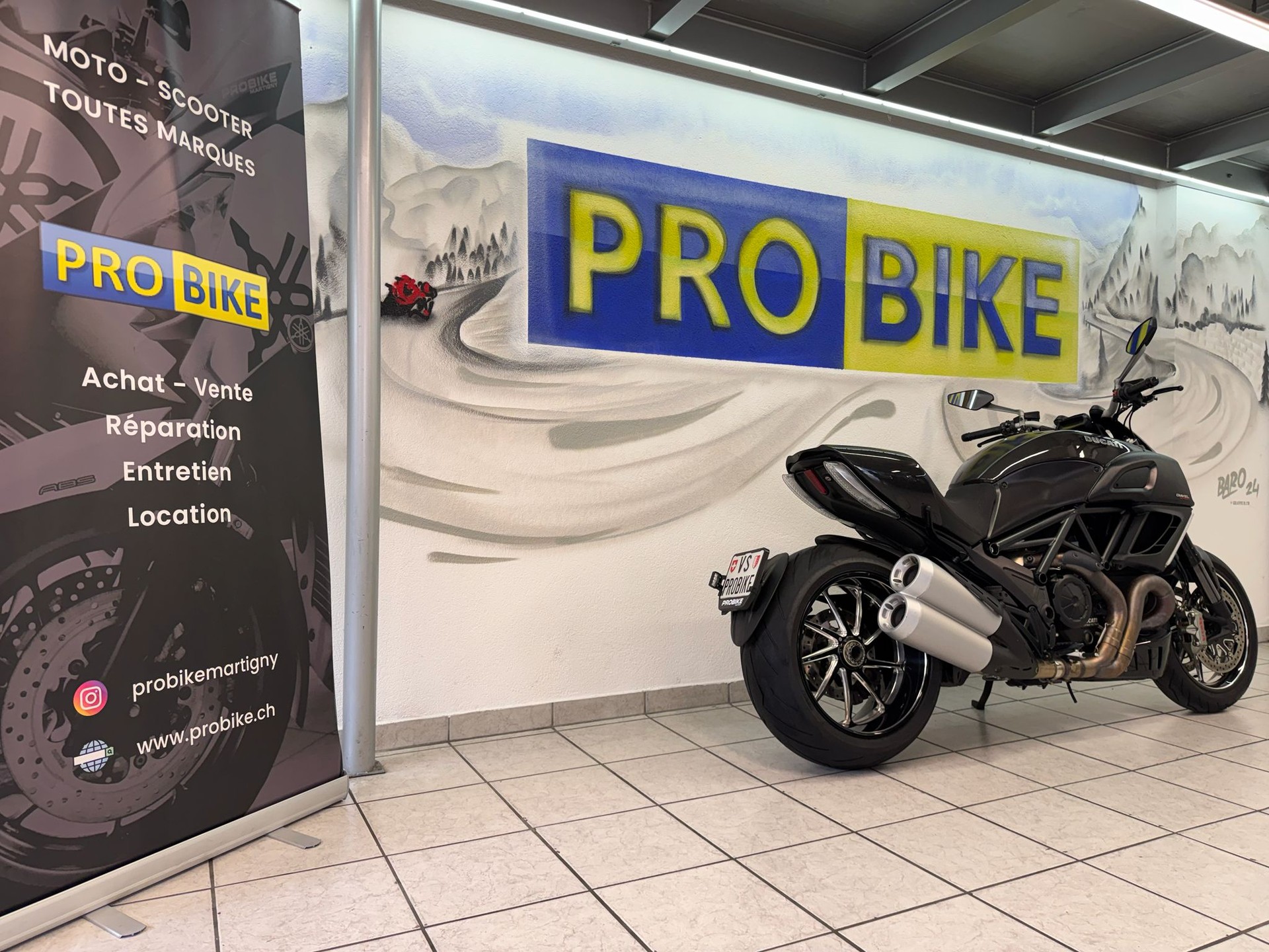 DUCATI Diavel 1200 Carbon-showroom-element-2