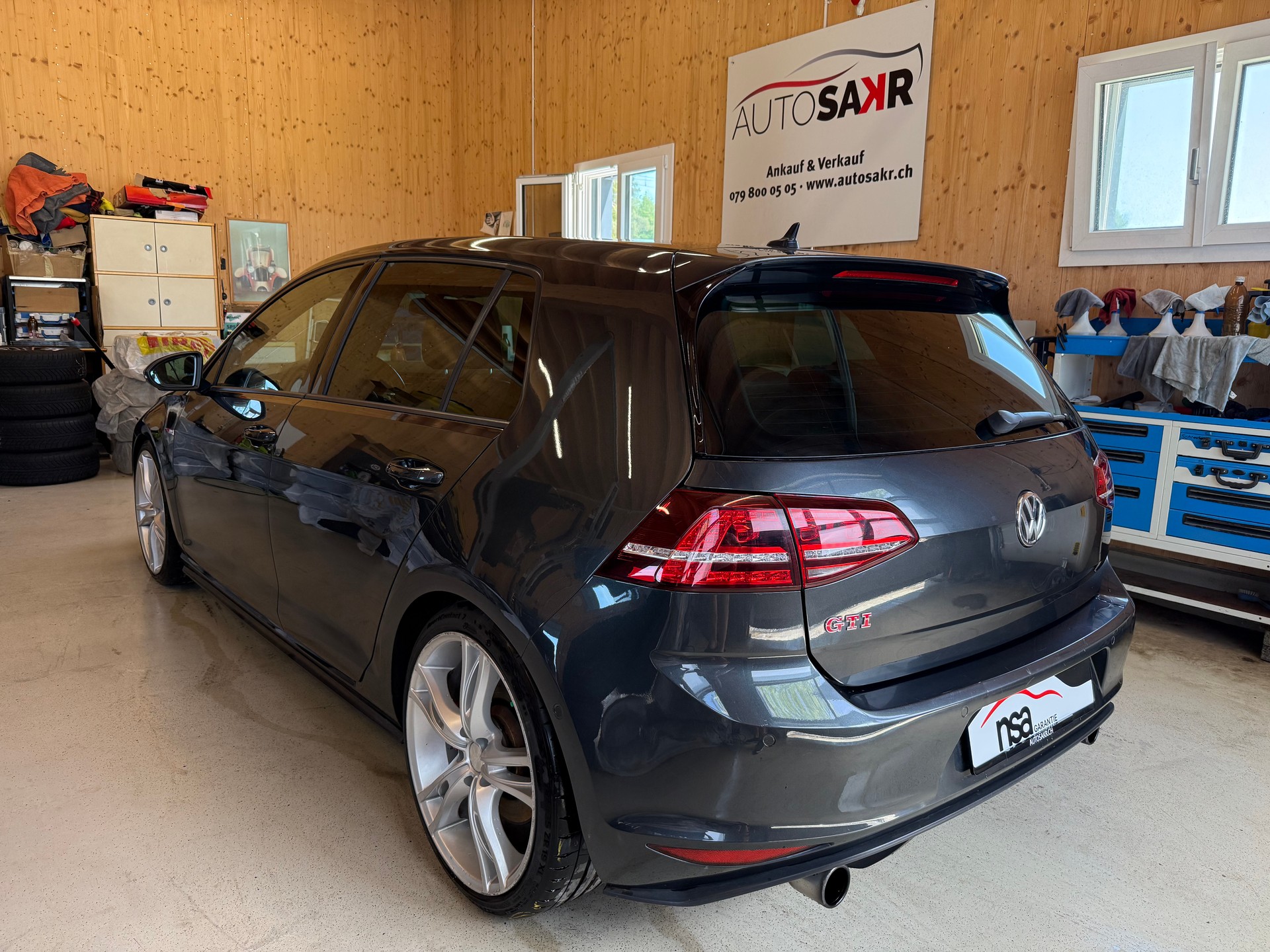 VW Golf 2.0 TSI GTI Performance DSG-image-4