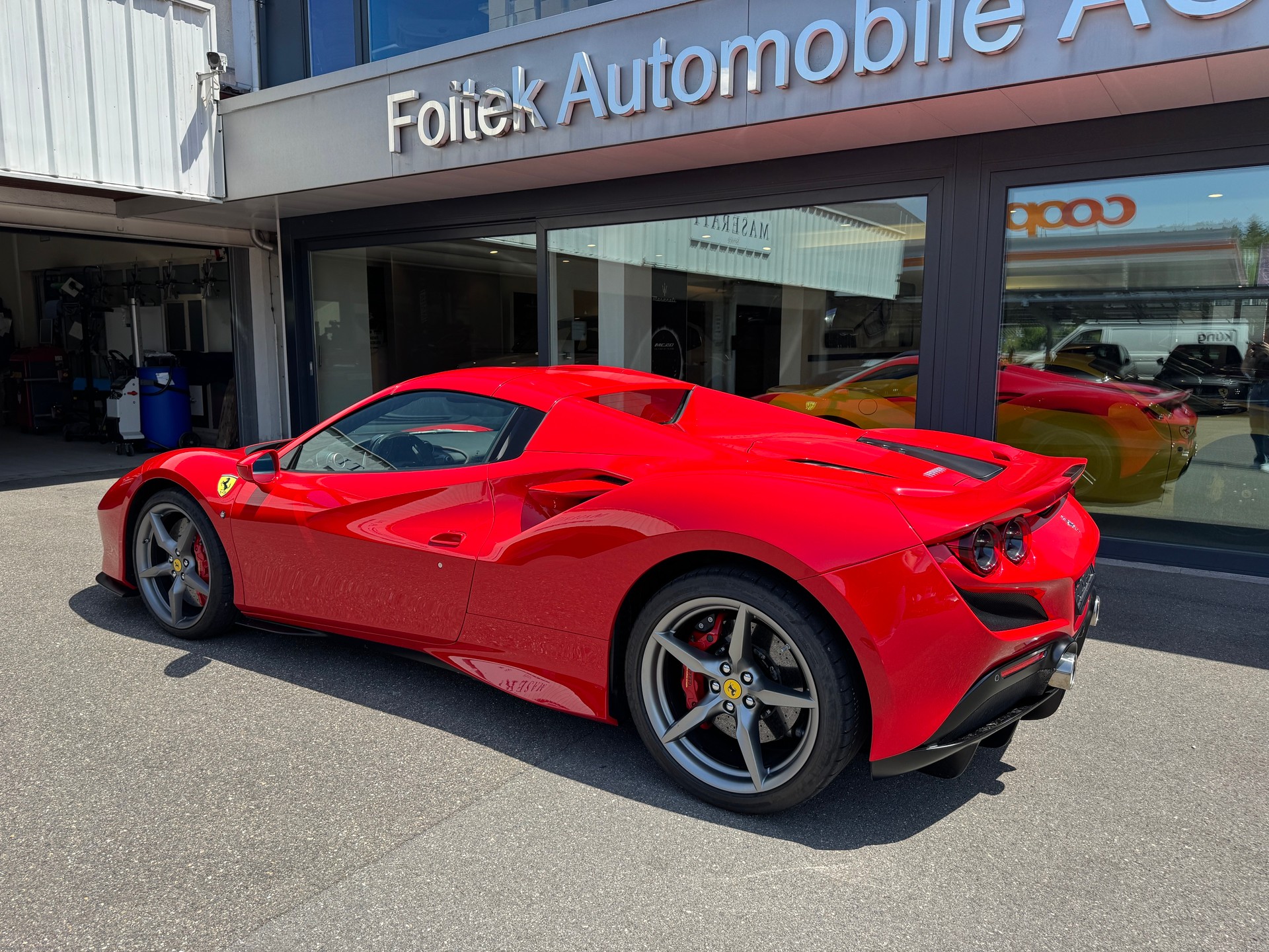 FERRARI F8 Spider-image-18