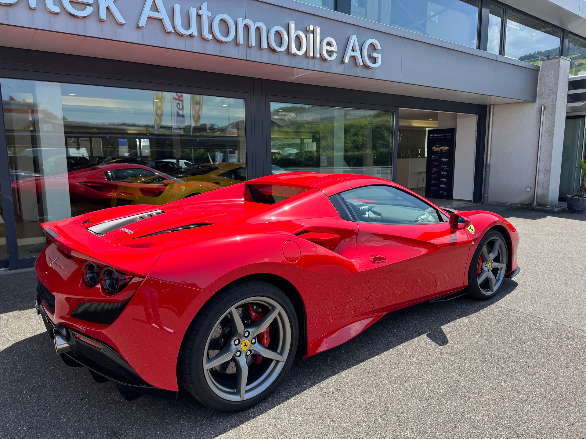 FERRARI F8 Spider-image-16