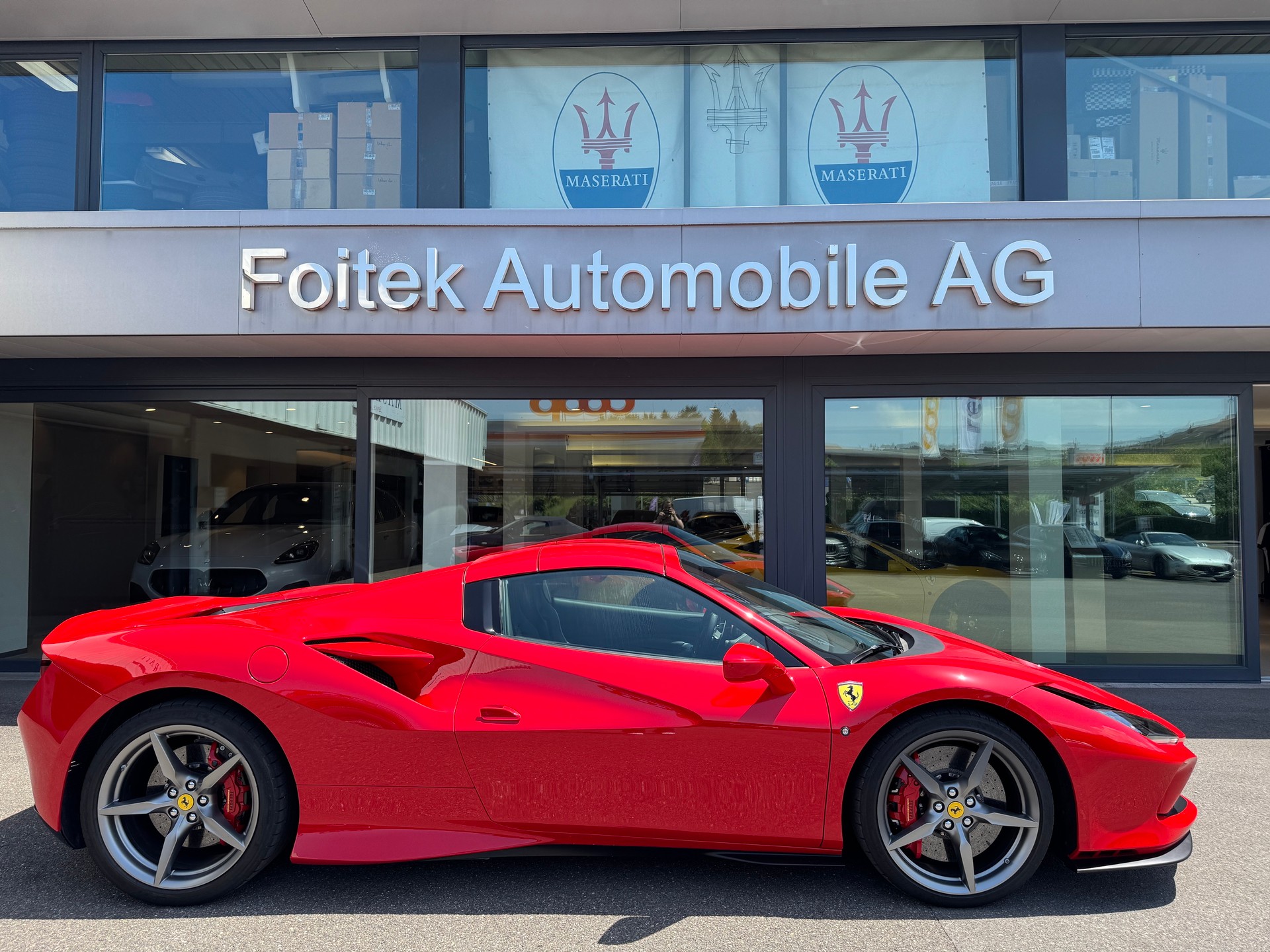 FERRARI F8 Spider-image-13