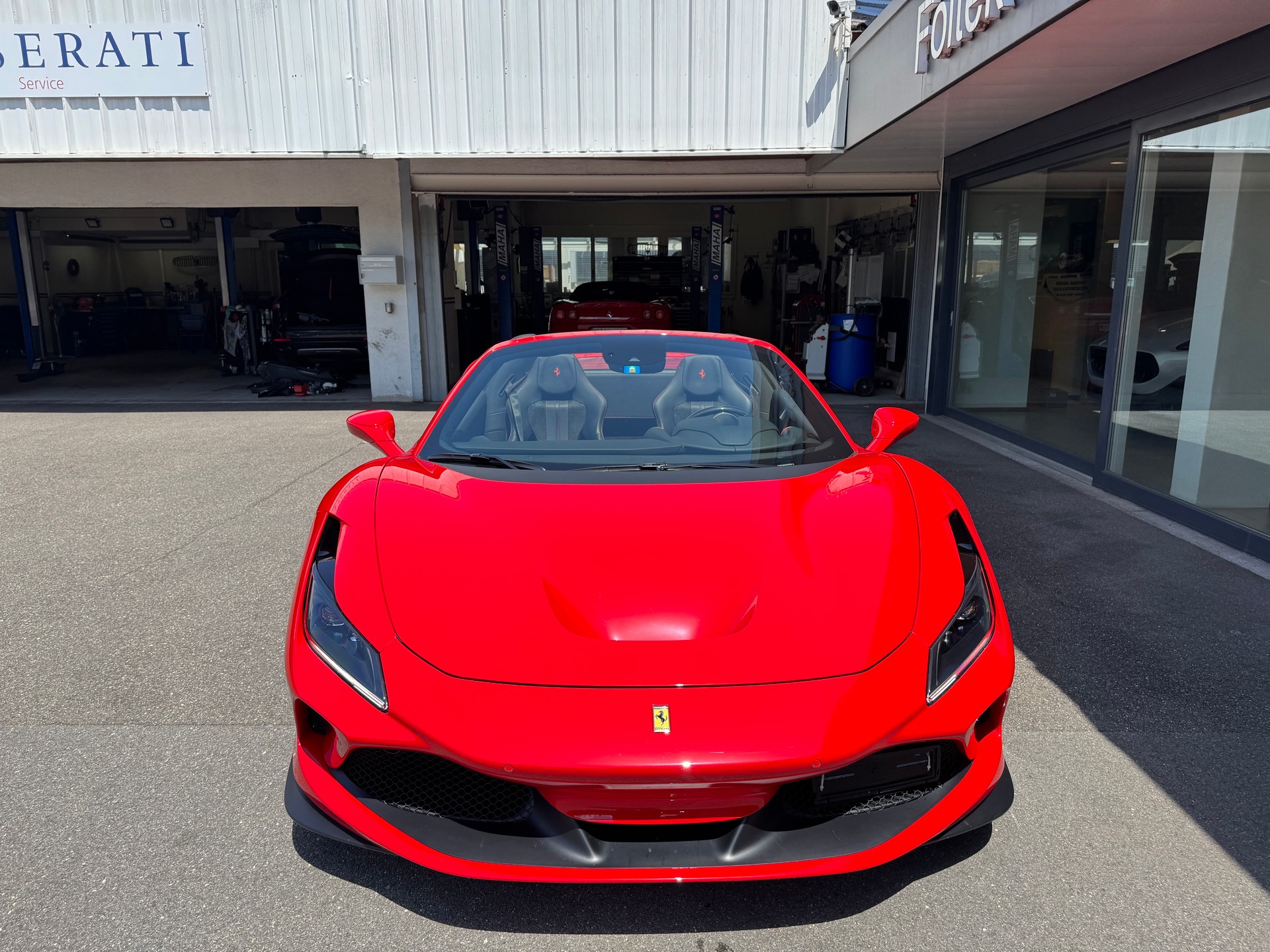 FERRARI F8 Spider-image-12