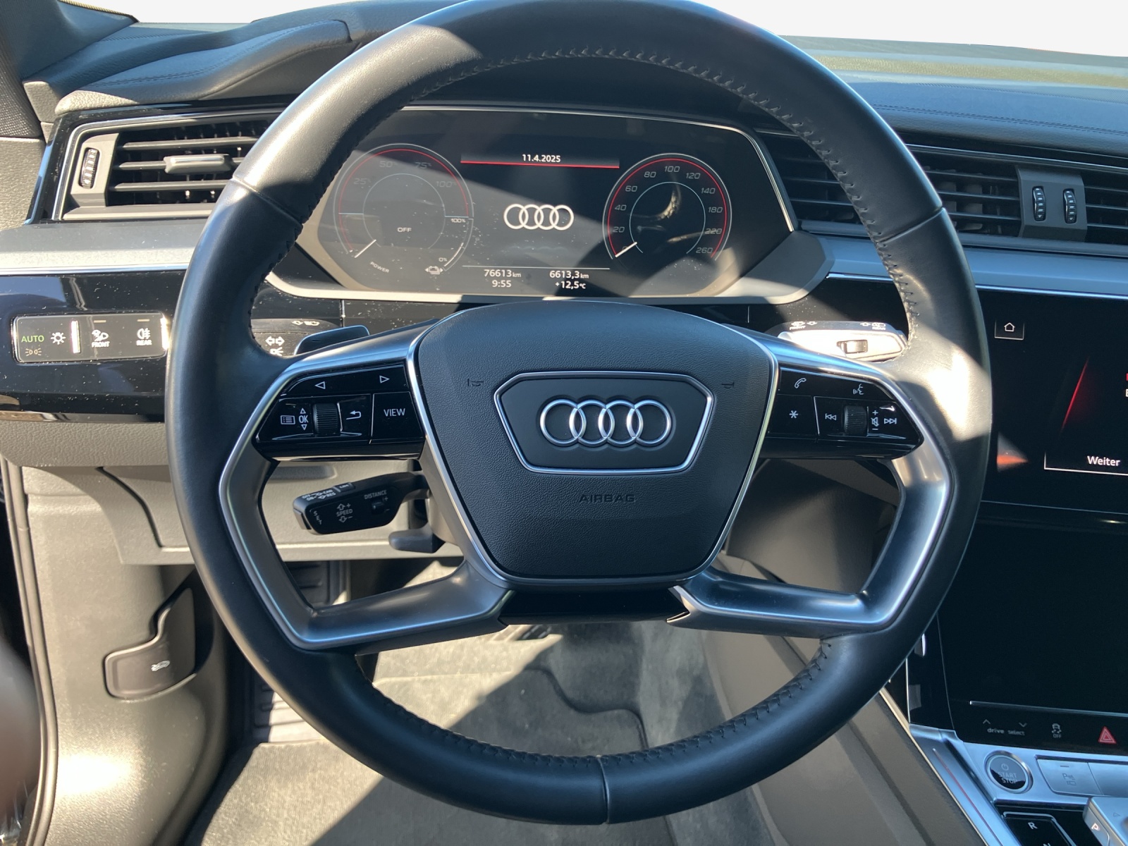 AUDI e-tron 50 Advanced Attraction quattro-image-10