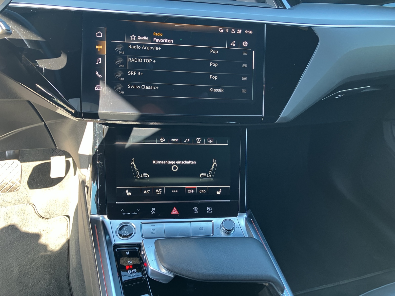 AUDI e-tron 50 Advanced Attraction quattro-image-11