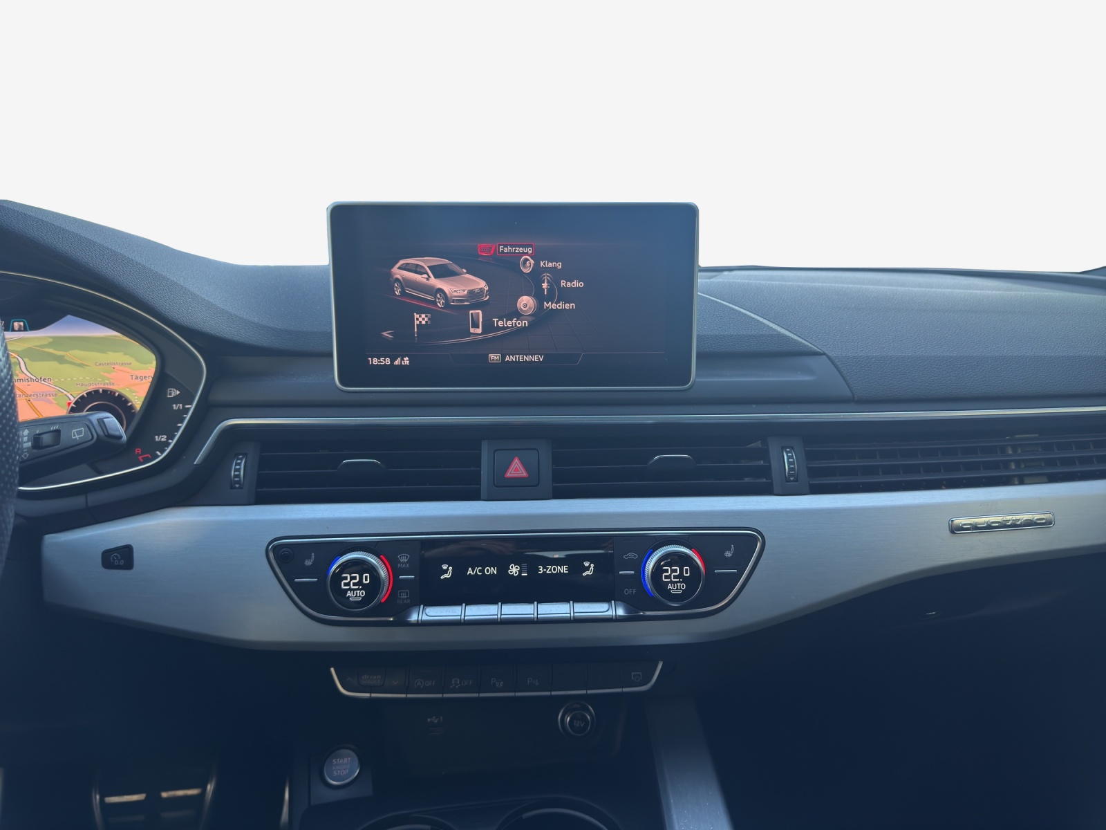 AUDI A4 Avant 45 TFSI Sport Attraction S-tronic quattro-image-10