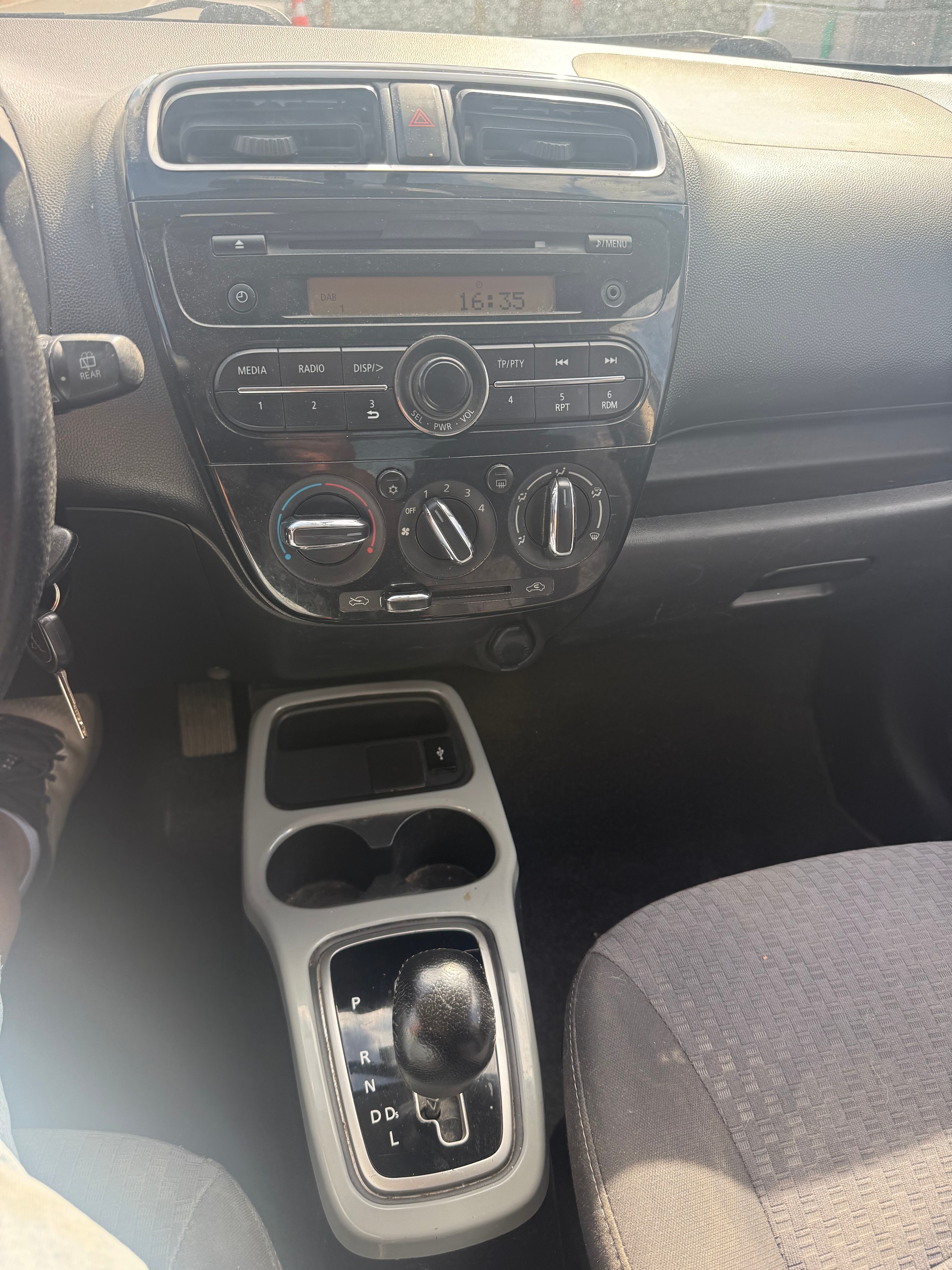 MITSUBISHI Space Star 1.2 Haru CVT-image-5