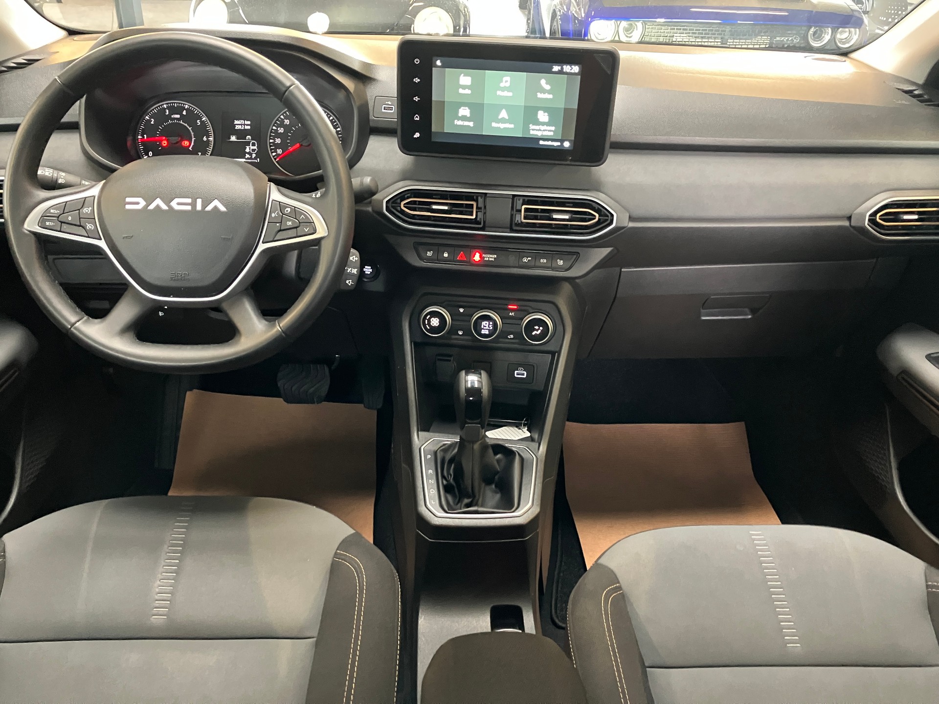 DACIA Sandero Stepway TCe 90 Extreme+ CVT-image-25