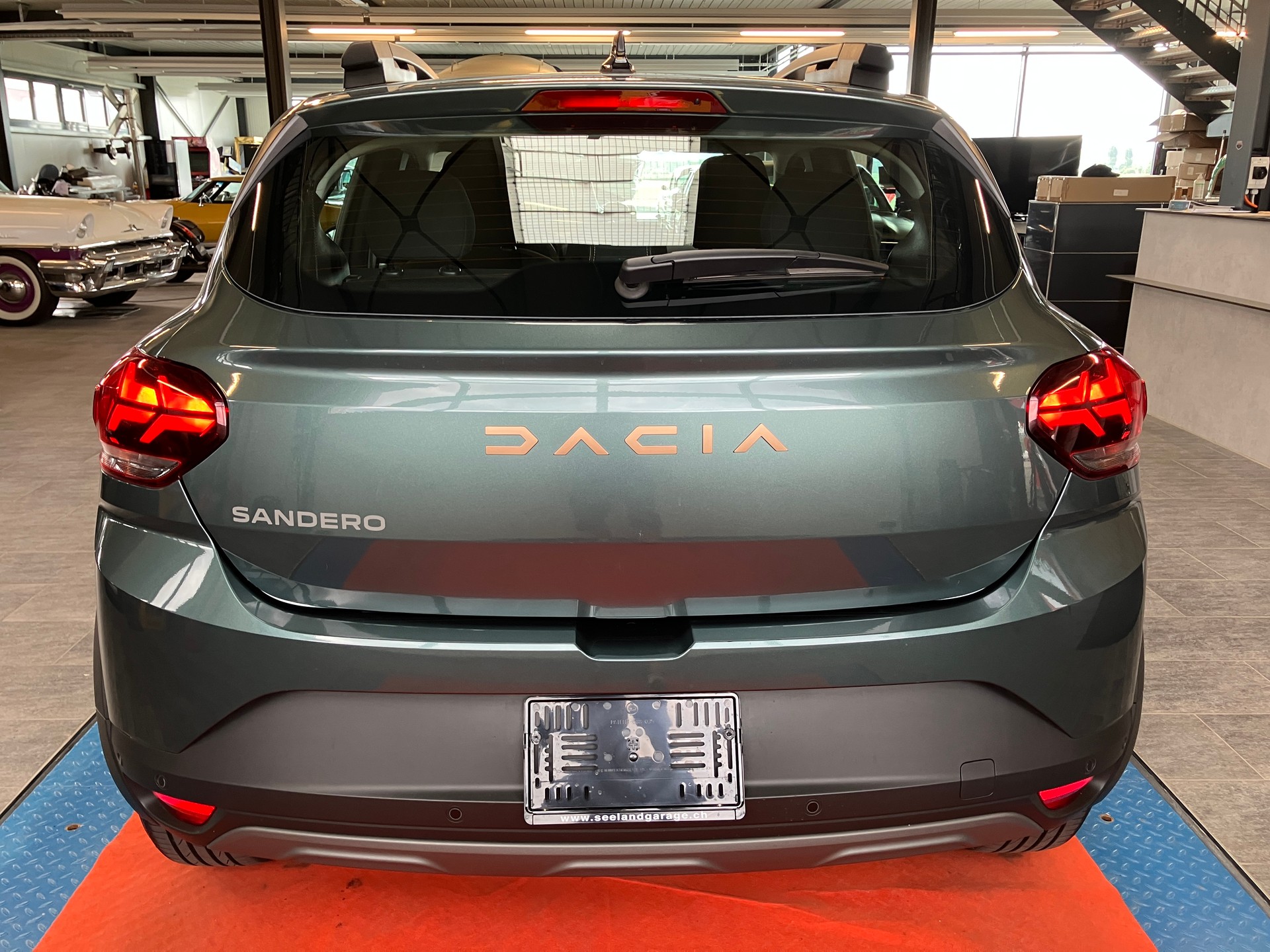 DACIA Sandero Stepway TCe 90 Extreme+ CVT-showroom-element-3