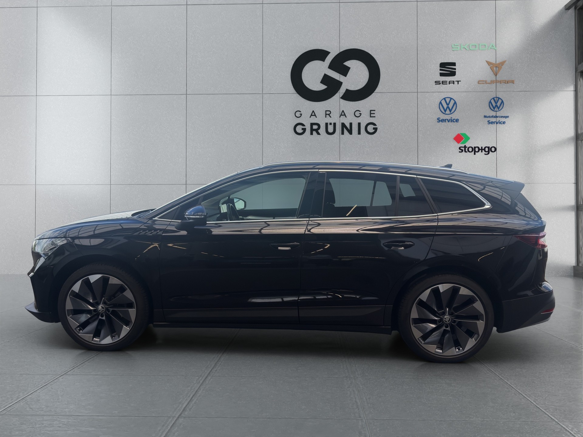 SKODA Enyaq iV 60-showroom-element-2