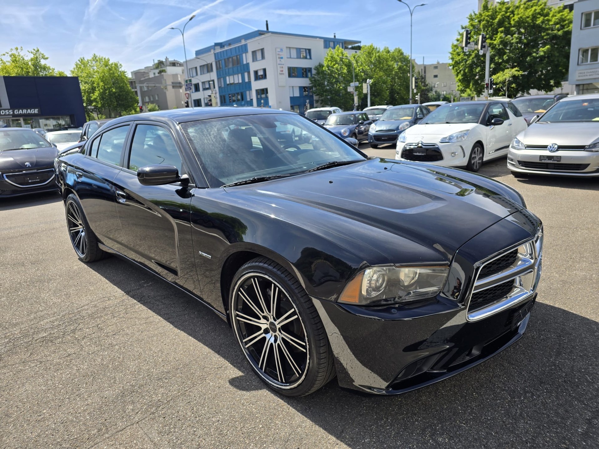 DODGE Charger R/T 5.7 HEMI-image-2