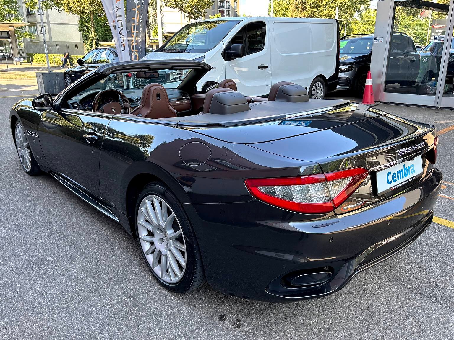 MASERATI GranCabrio Sport Automatica-showroom-element-3