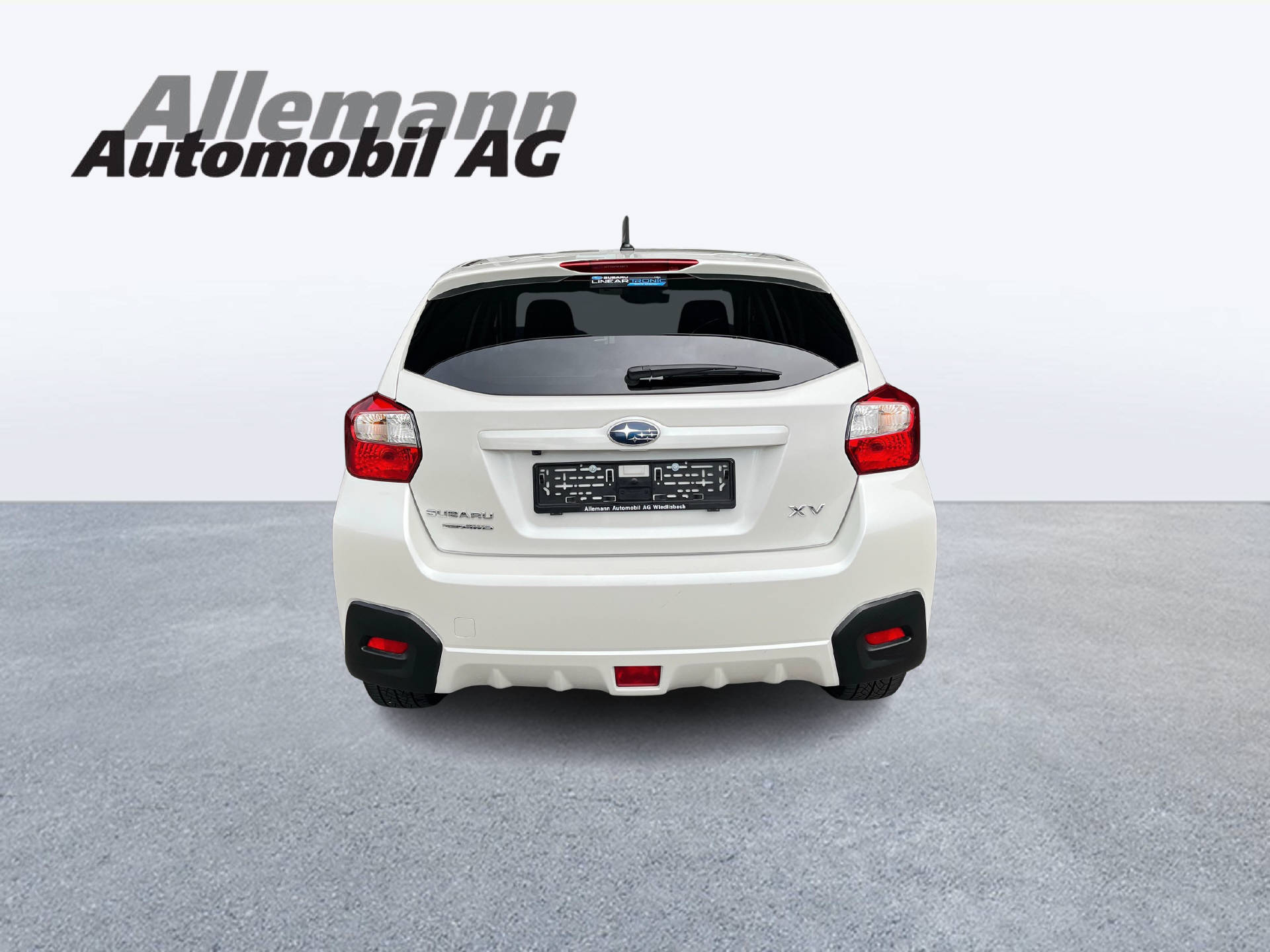 SUBARU XV 2.0i Swiss Two-image-4
