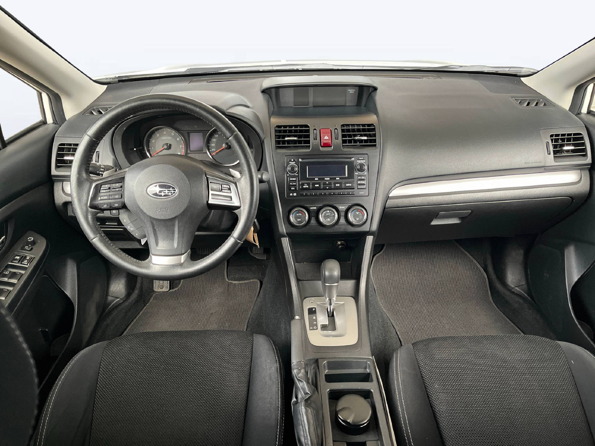 SUBARU XV 2.0i Swiss Two-image-9