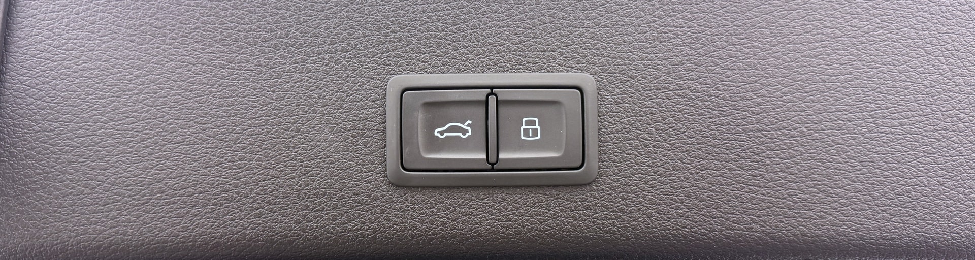 AUDI e-tron S quattro-image-27