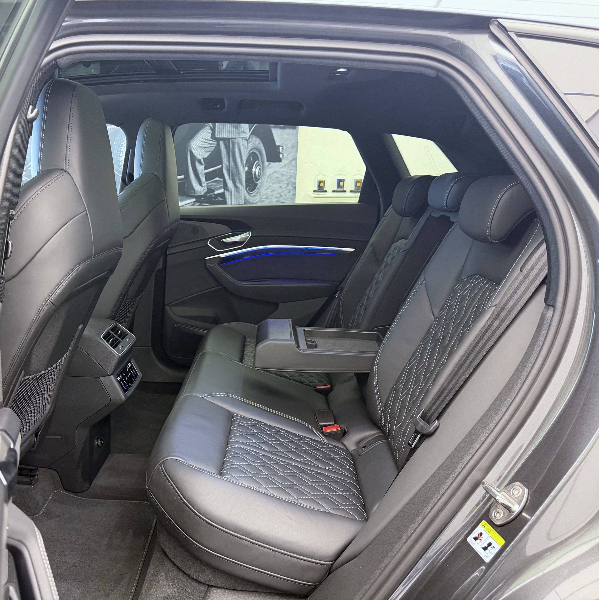 AUDI e-tron S quattro-image-25