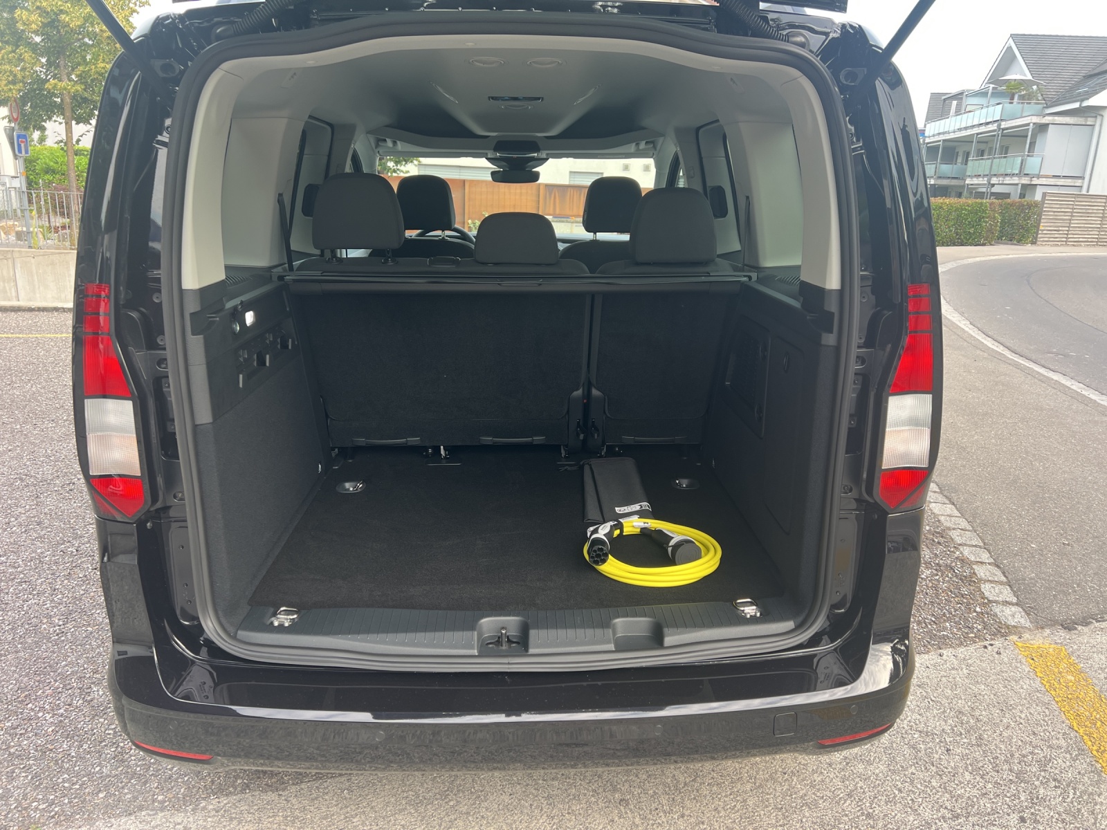 VW Caddy 1.5 TSI Plug in Hybrid Liberty DSG-image-9
