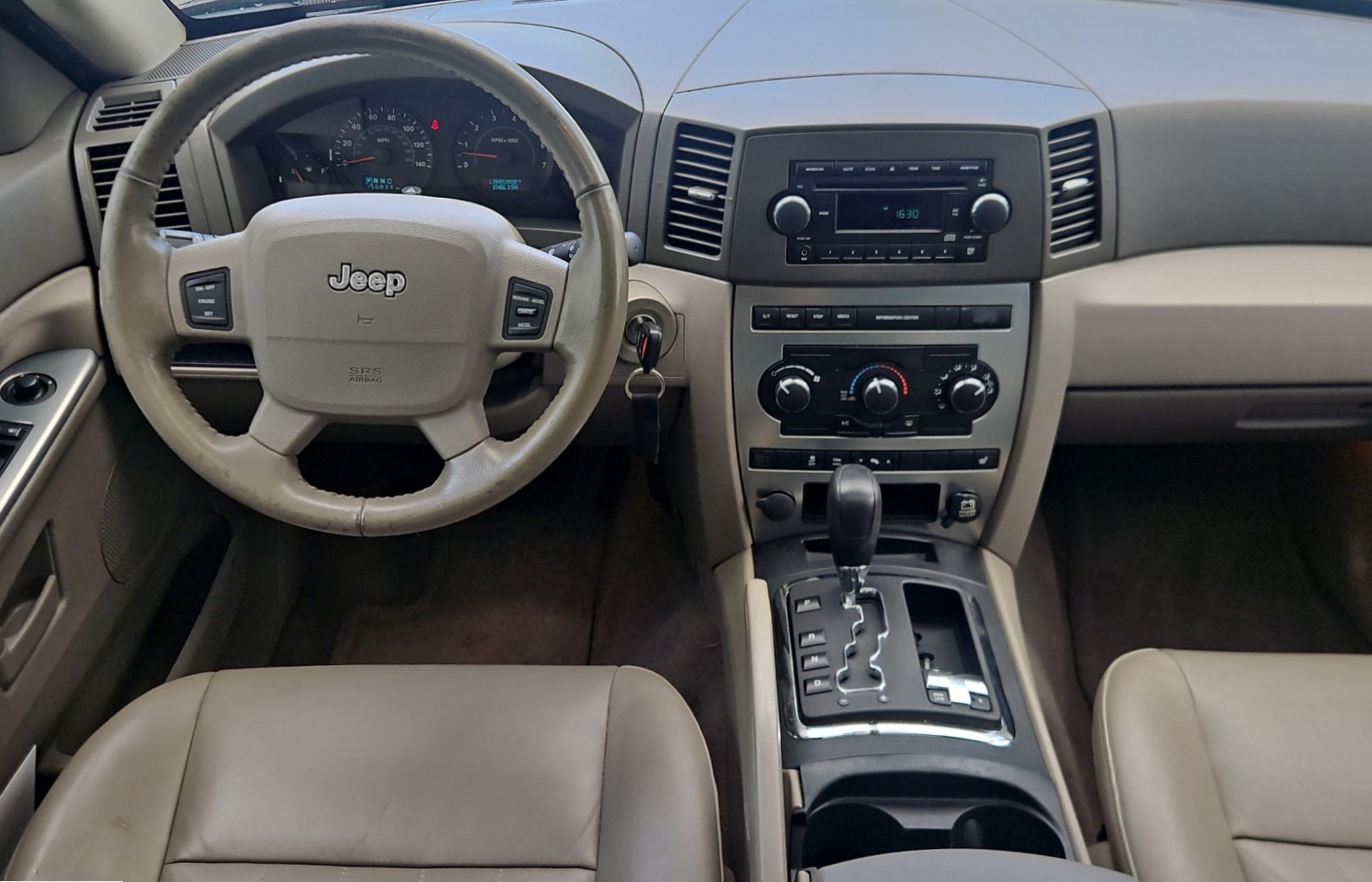JEEP Grand Cherokee 4.7 V8 Laredo Automatic-image-11