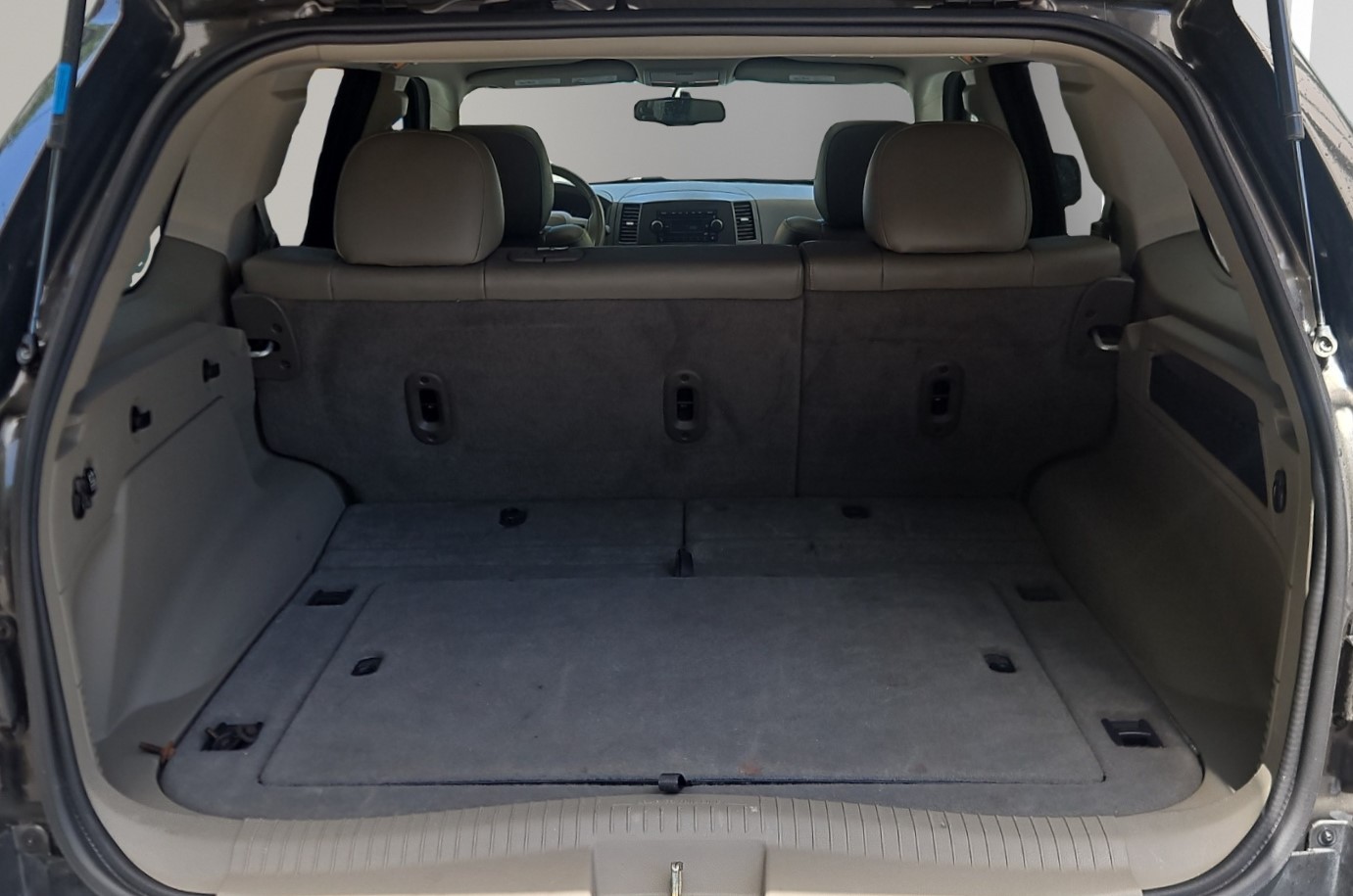 JEEP Grand Cherokee 4.7 V8 Laredo Automatic-image-15