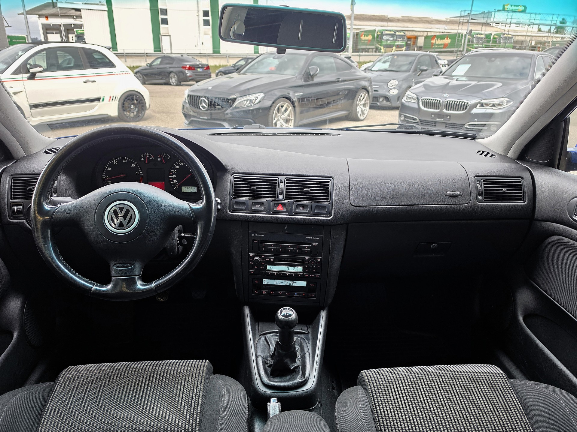 VW Golf 1.8 T GTI-image-4