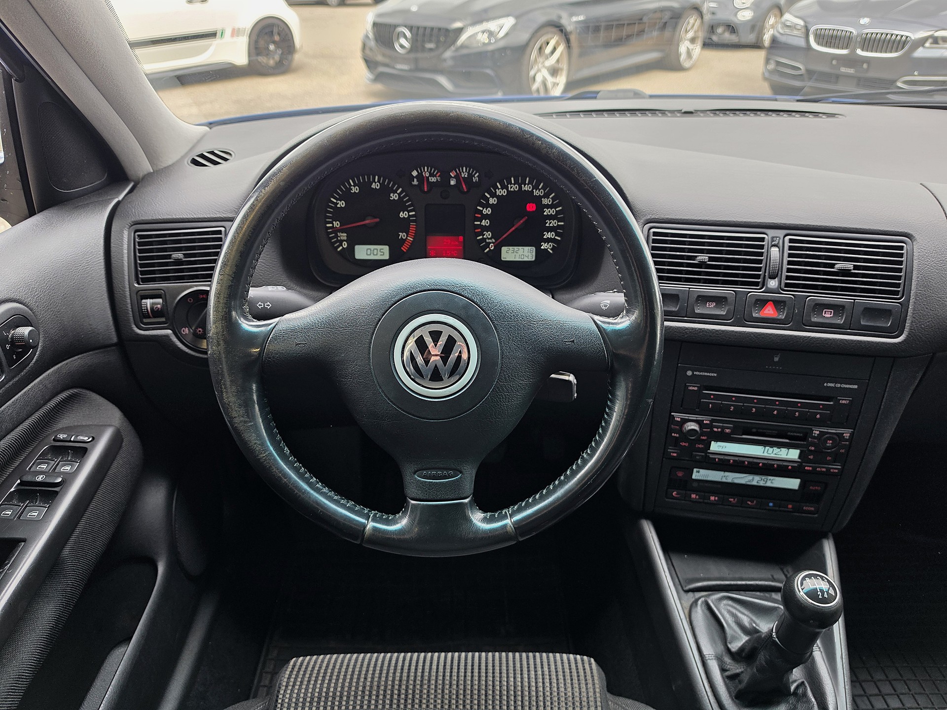 VW Golf 1.8 T GTI-image-9