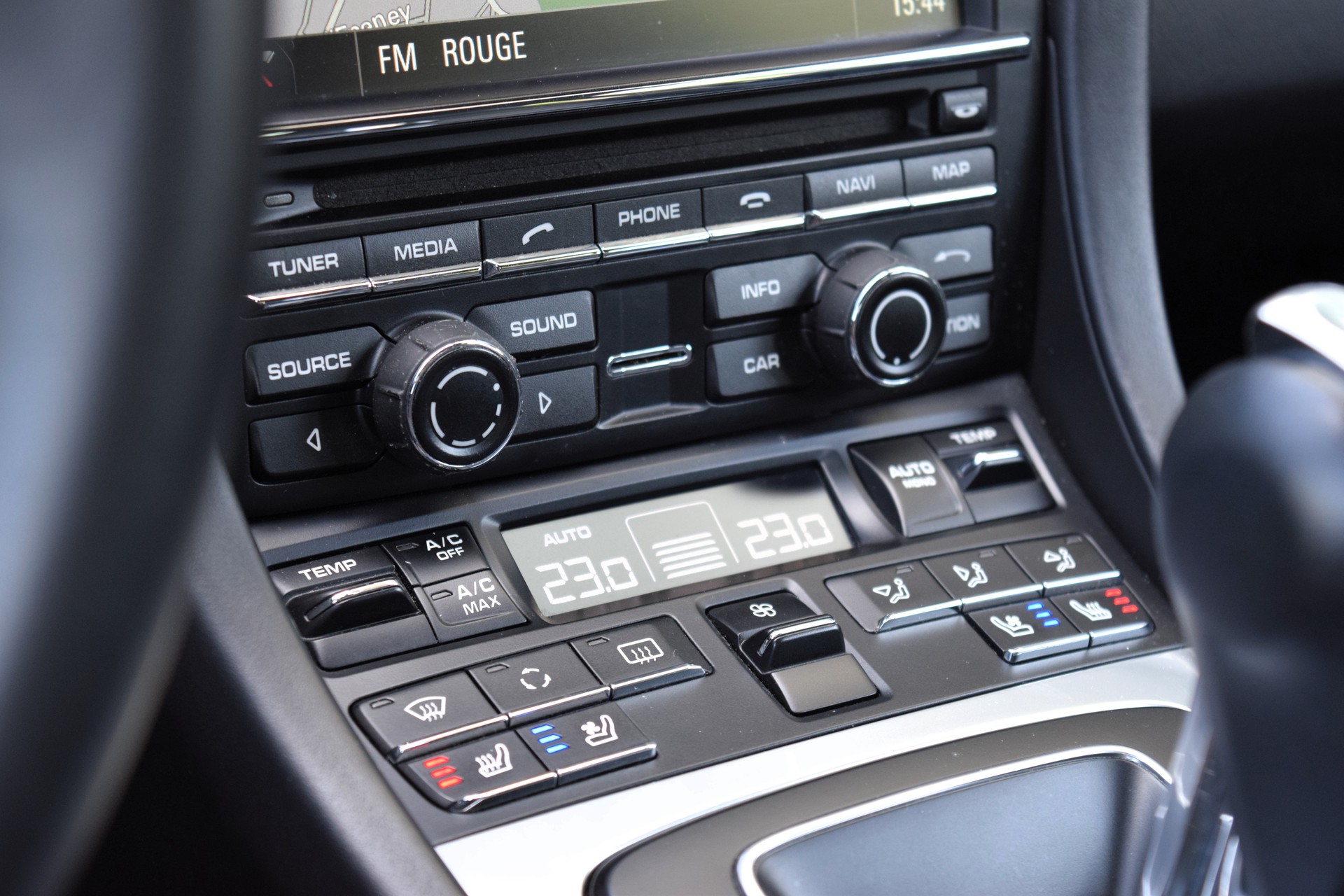 PORSCHE 911 Carrera 4S PDK-image-3