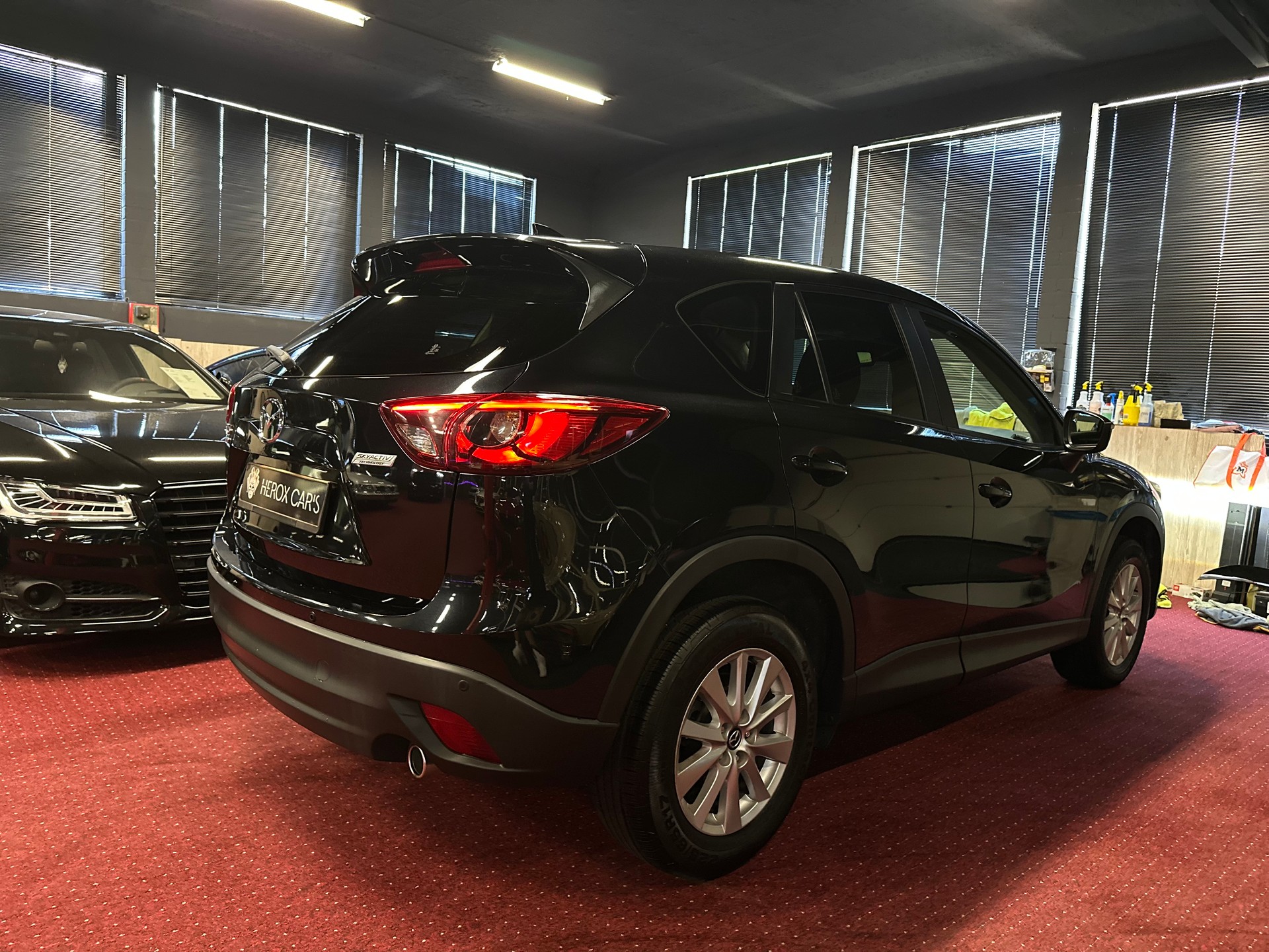 MAZDA CX-5 2.2 D Ambition AWD Automatic / ** Frisch ab MFK & Service / 12 MT Garantie **-image-4