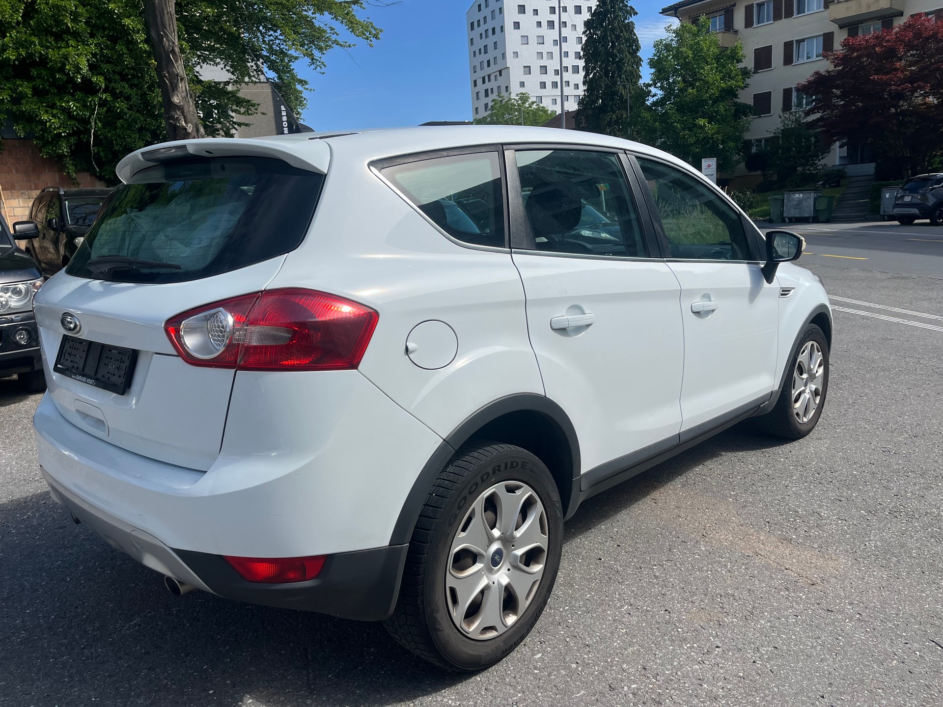 FORD Kuga 2.0 TDCi Carving 4WD-image-3