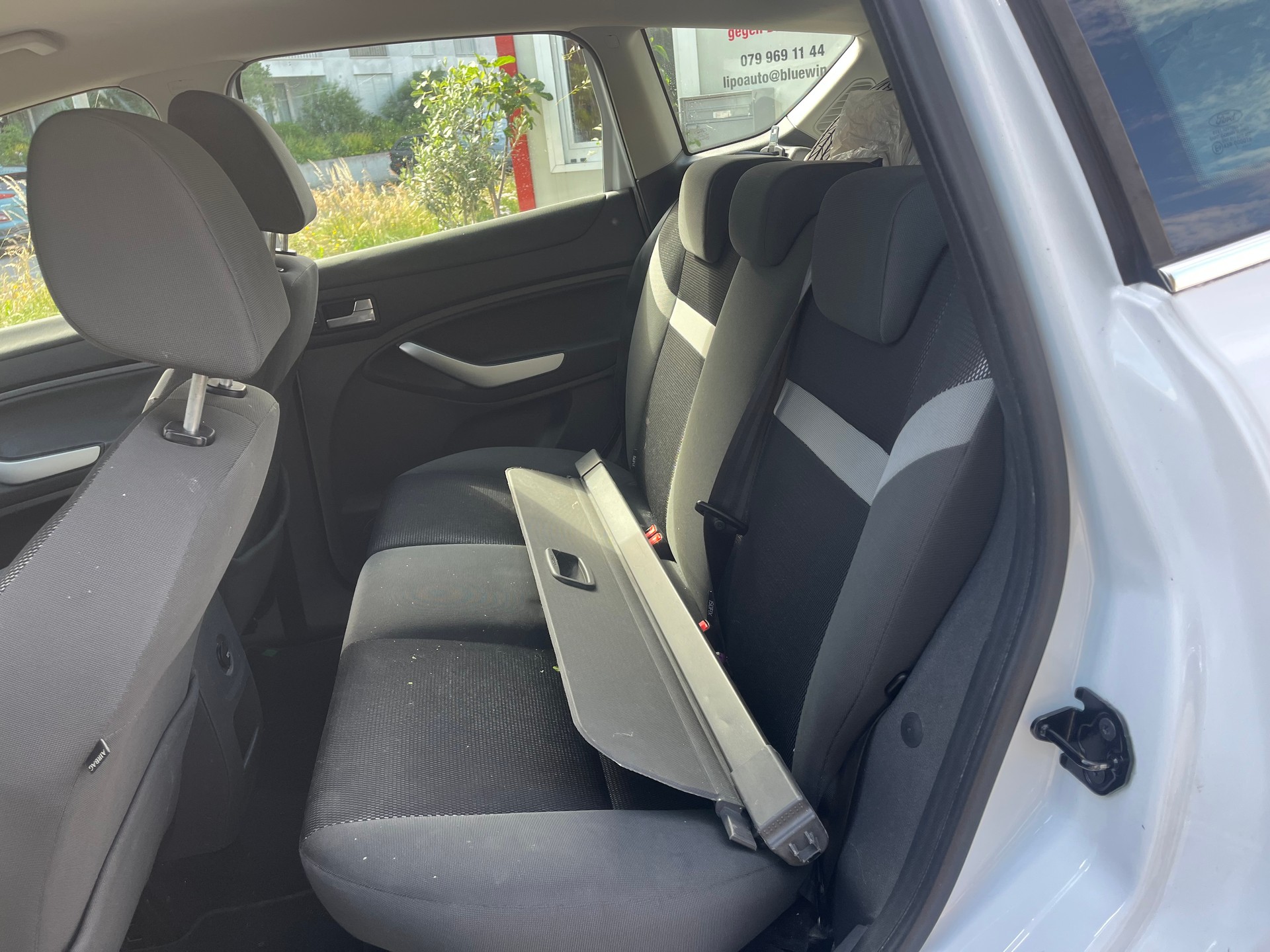 FORD Kuga 2.0 TDCi Carving 4WD-image-5