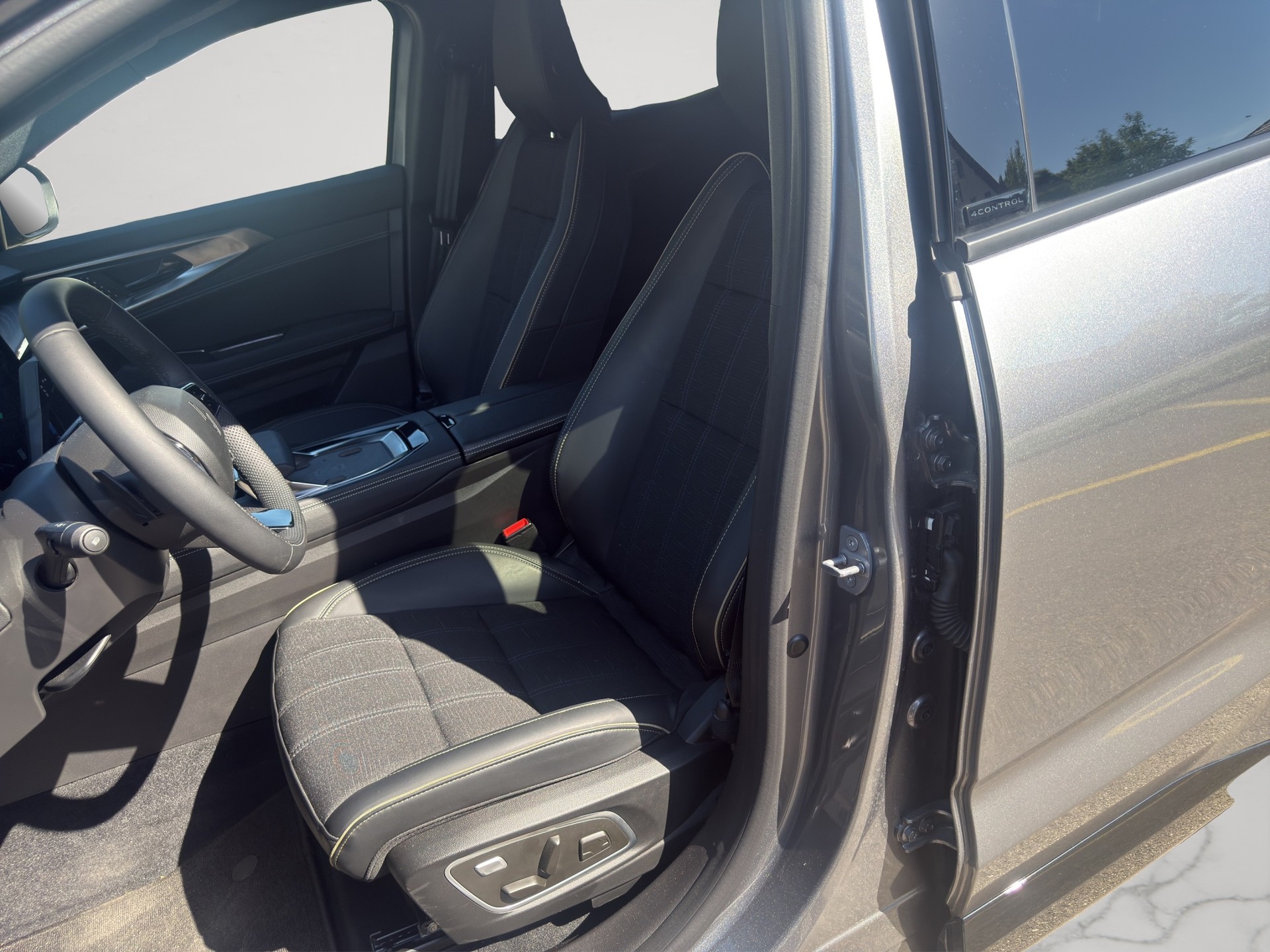 RENAULT Austral 1.2 HEV 200 Iconic A-image-10
